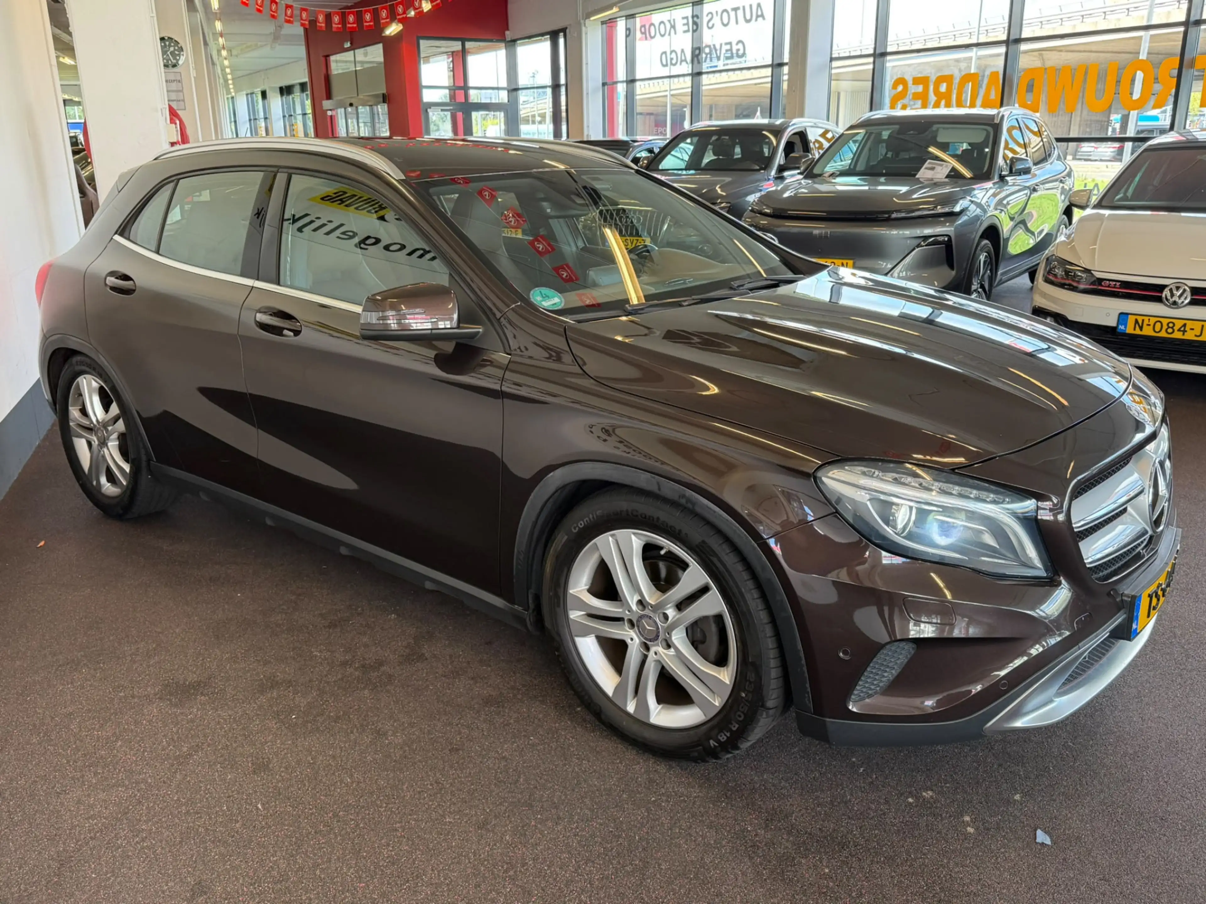 Mercedes-Benz GLA 200 Edition 1 AMG | Cruise control | Climate control | — photo 8