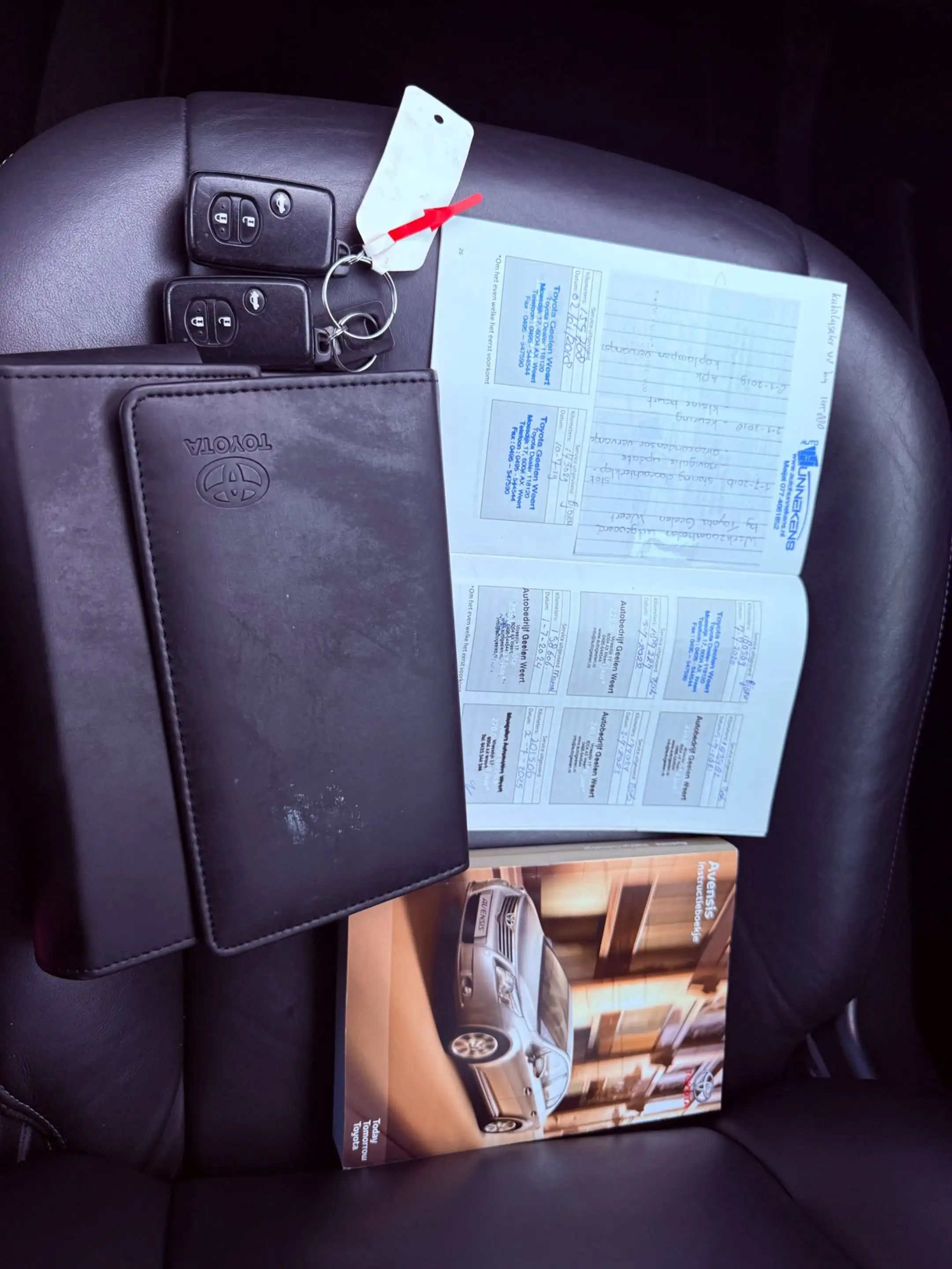 Toyota Avensis Wagon 2.0 VVTi Executive Business Automaat|Leder|N — photo 16