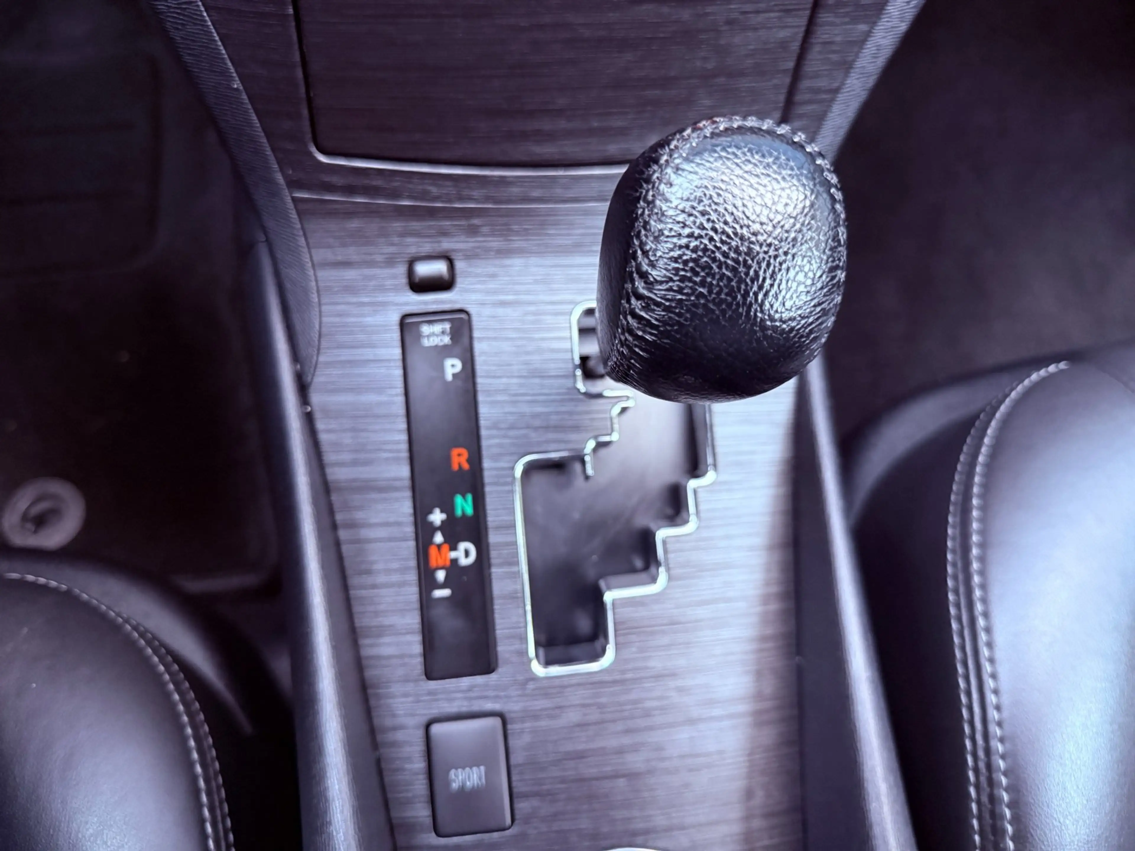 Toyota Avensis Wagon 2.0 VVTi Executive Business Automaat|Leder|N — photo 10
