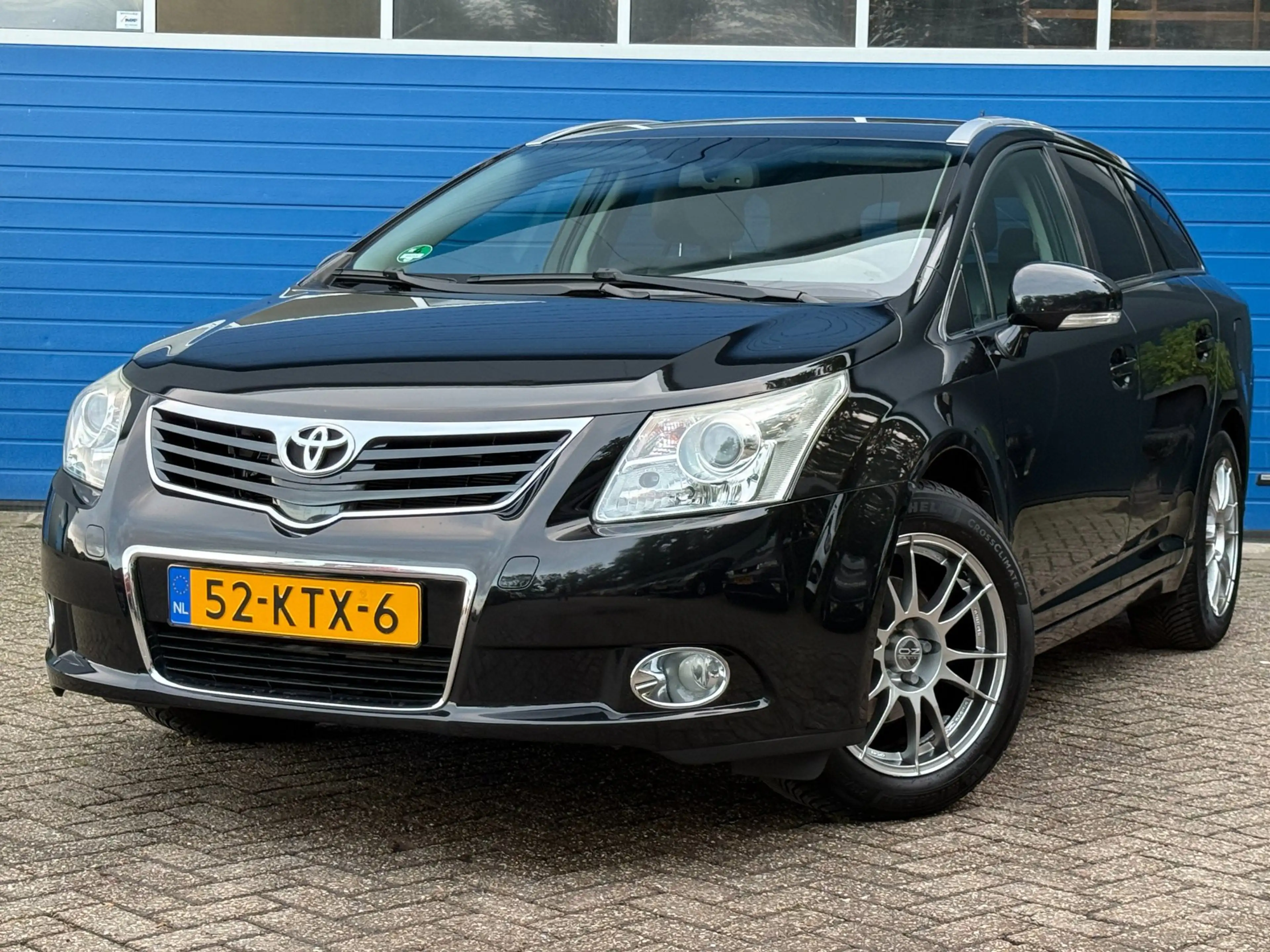 Toyota Avensis Wagon 2.0 VVTi Executive Business Automaat|Leder|N — photo 2