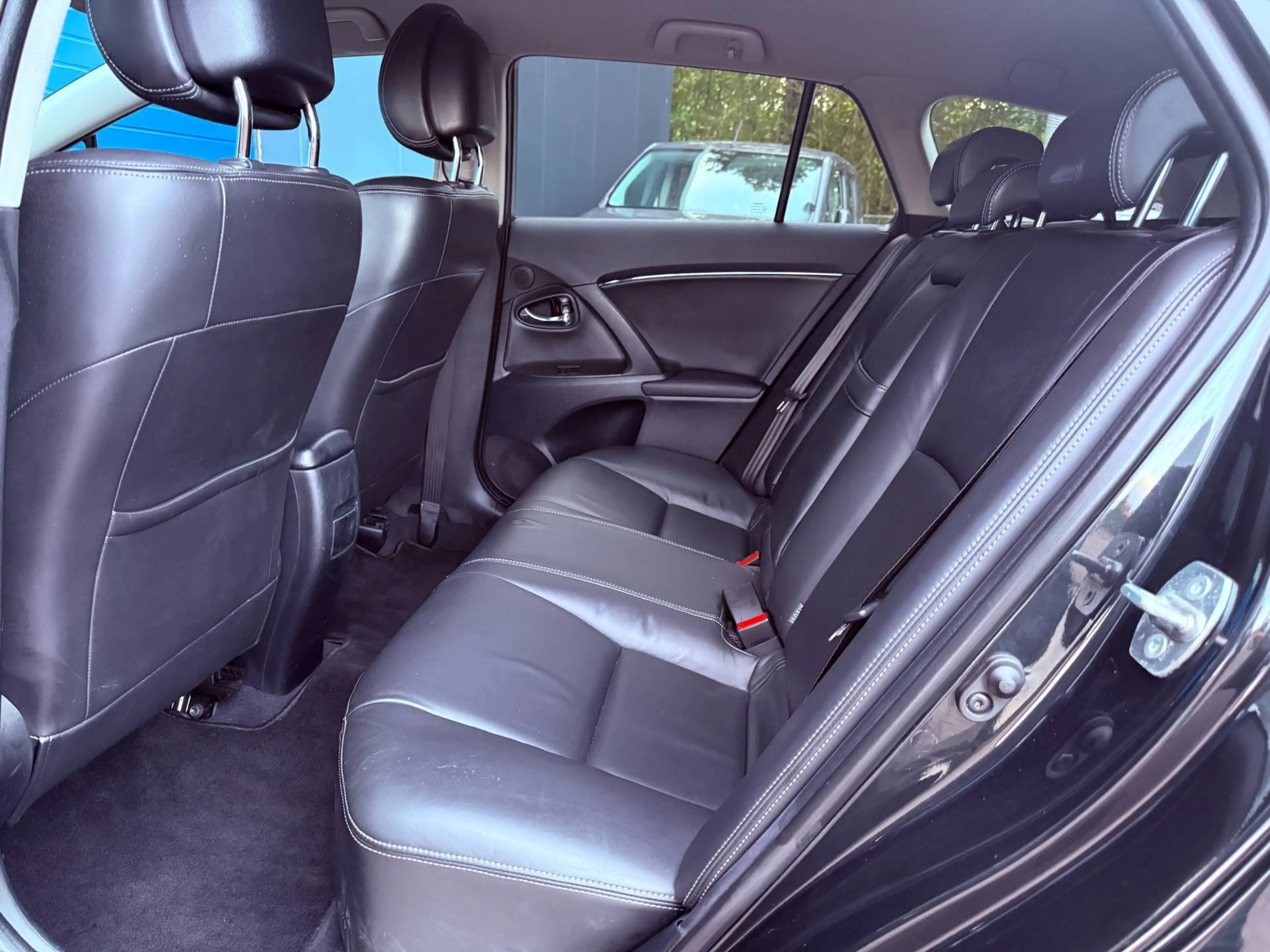 Toyota Avensis Wagon 2.0 VVTi Executive Business Automaat|Leder|N — photo 13