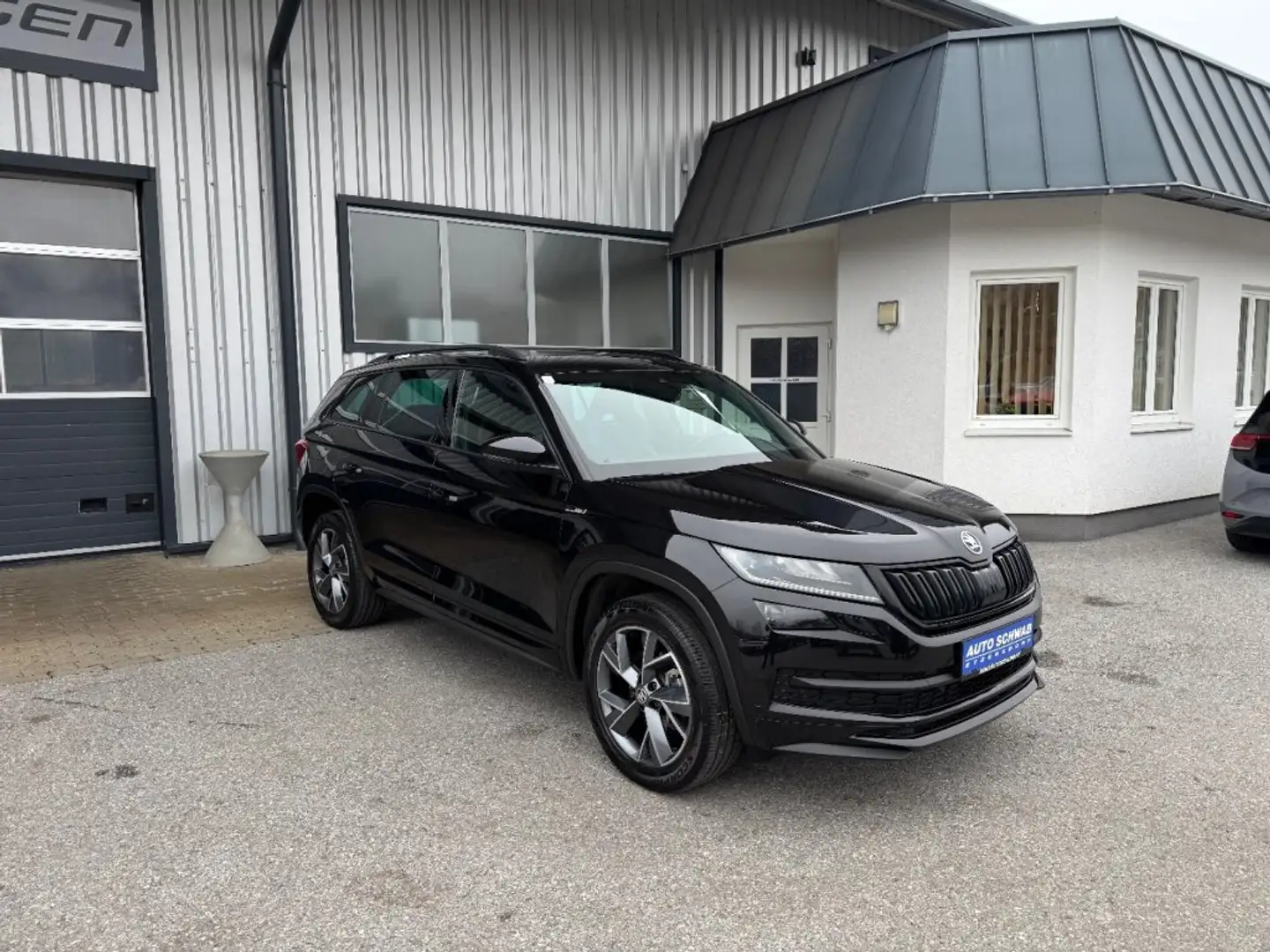 Skoda Kodiaq Sportline 2.0 TDI DSG *LED,AHV* Schwarz - 1