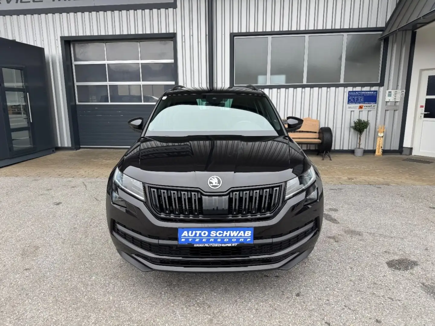 Skoda Kodiaq Sportline 2.0 TDI DSG *LED,AHV* Schwarz - 2
