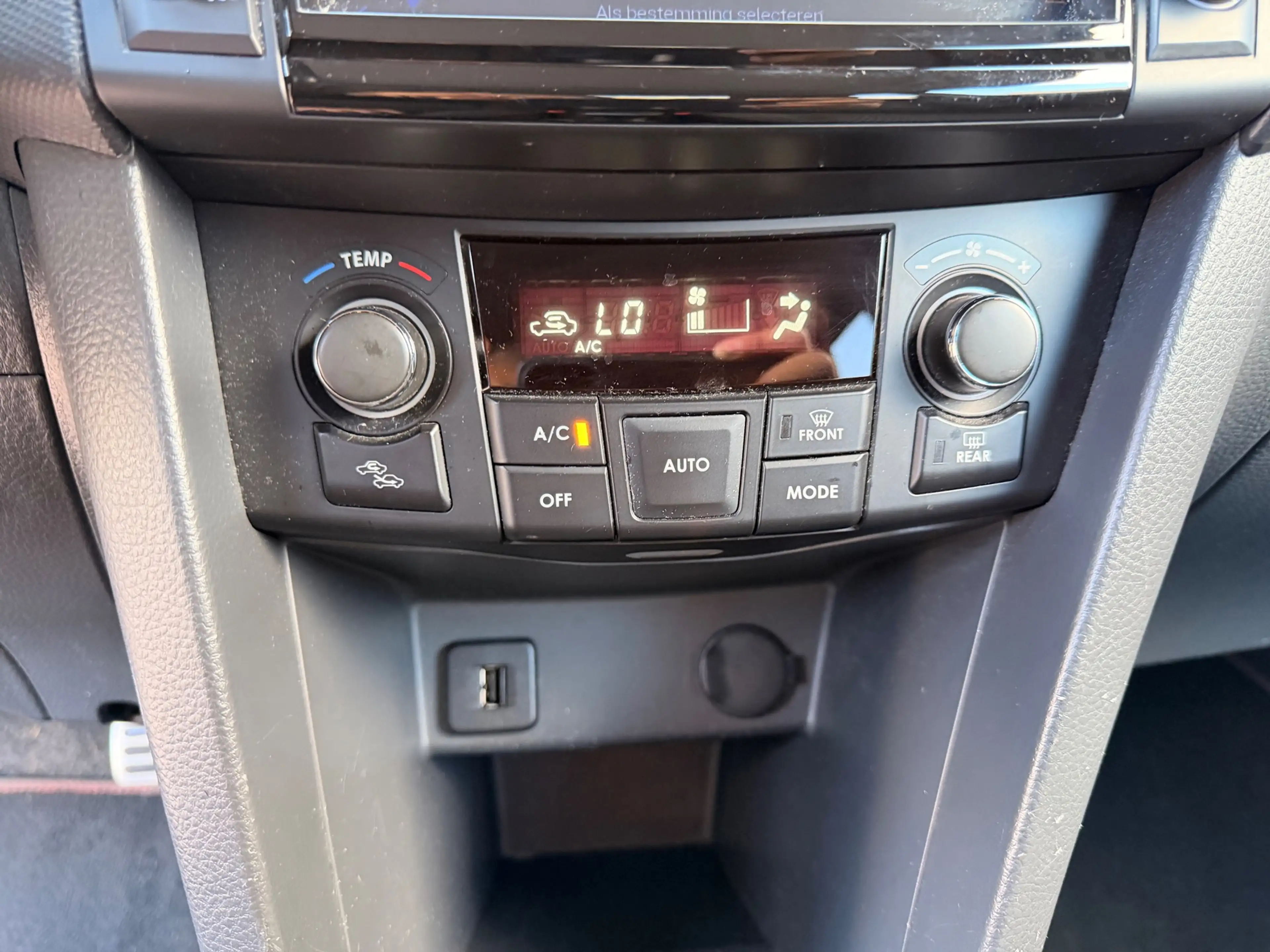 Suzuki Swift 1.6 Sport/Navi/keyless/Cruise-c/Xenon/Climate-c/Pd — photo 27