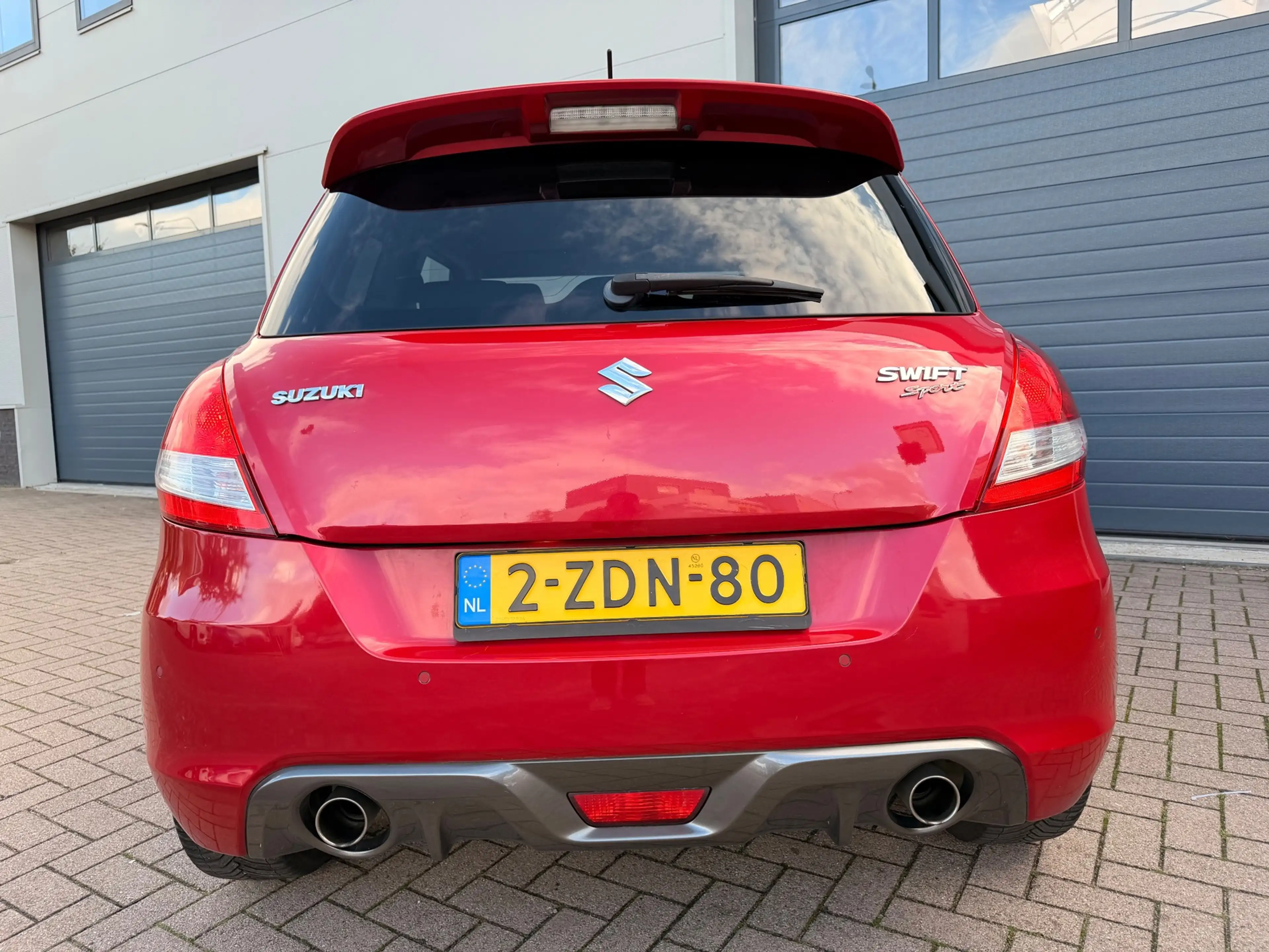 Suzuki Swift 1.6 Sport/Navi/keyless/Cruise-c/Xenon/Climate-c/Pd — photo 5