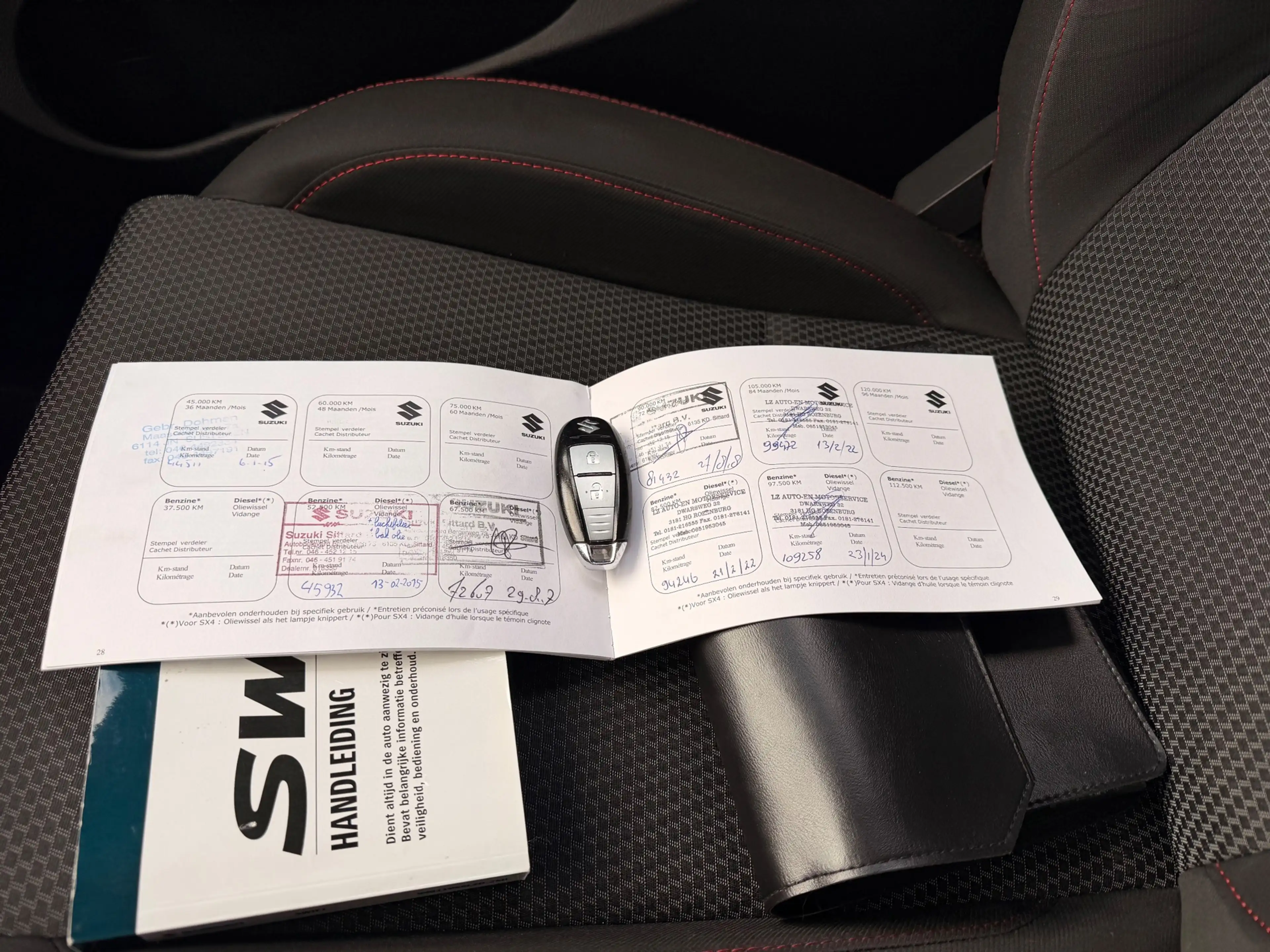 Suzuki Swift 1.6 Sport/Navi/keyless/Cruise-c/Xenon/Climate-c/Pd — photo 37
