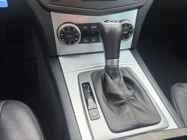 Mercedes-Benz C-Class view 12