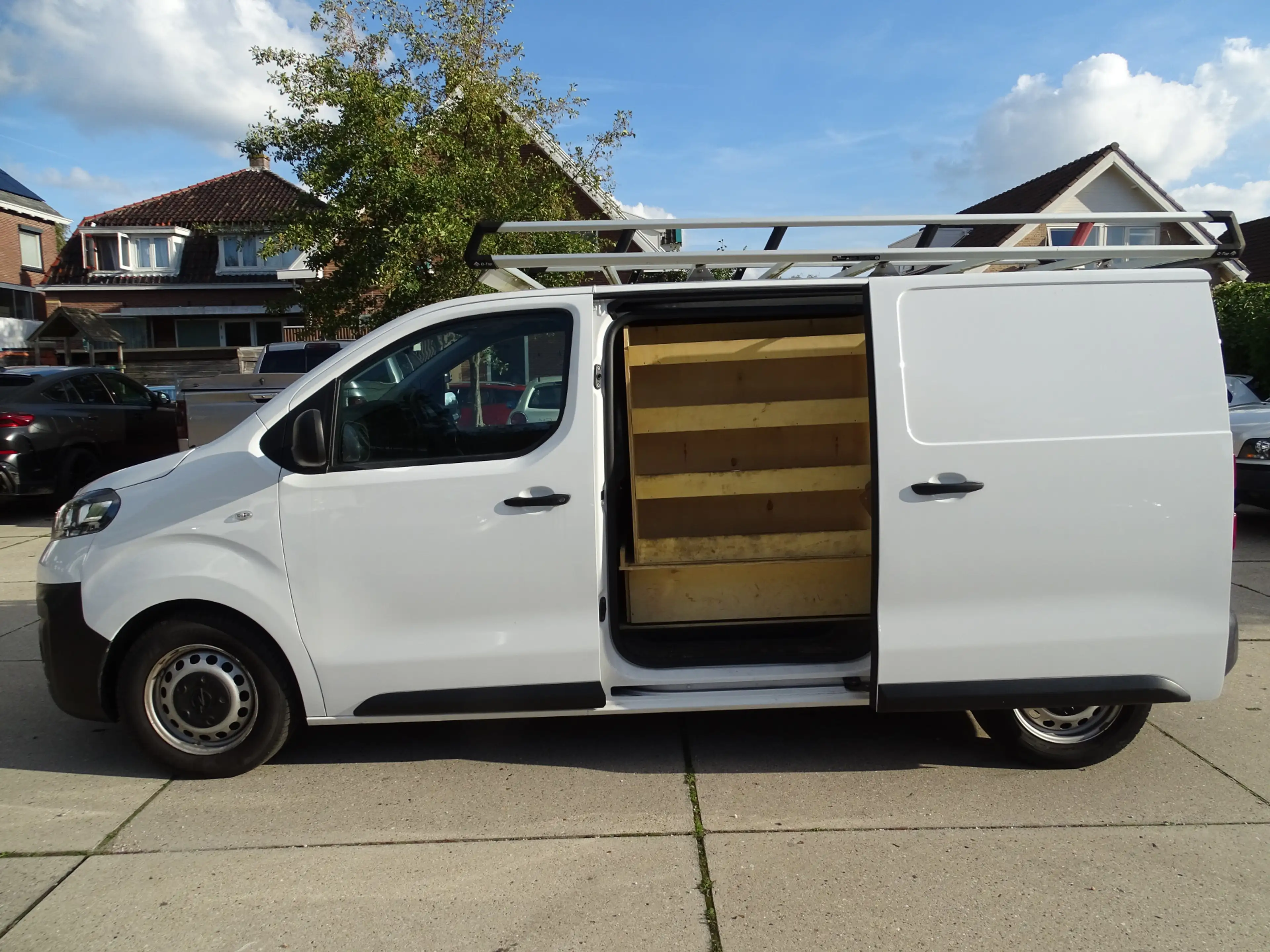 Opel Vivaro 2.0 CDTI L2H1 Edition — photo 11