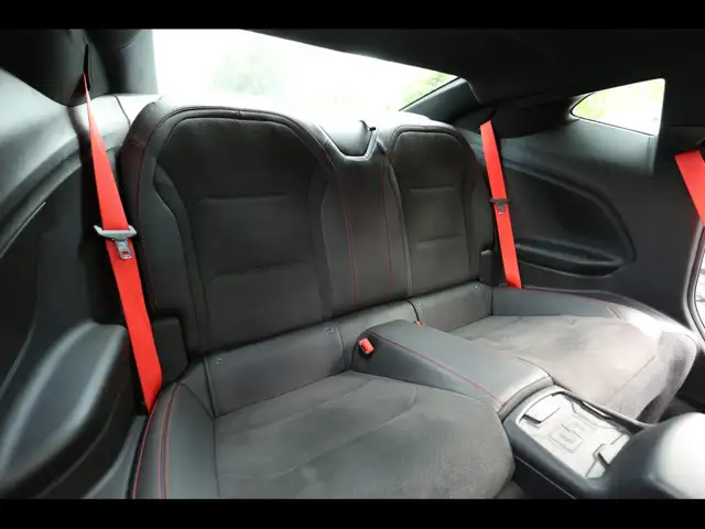 Chevrolet Camaro view 13