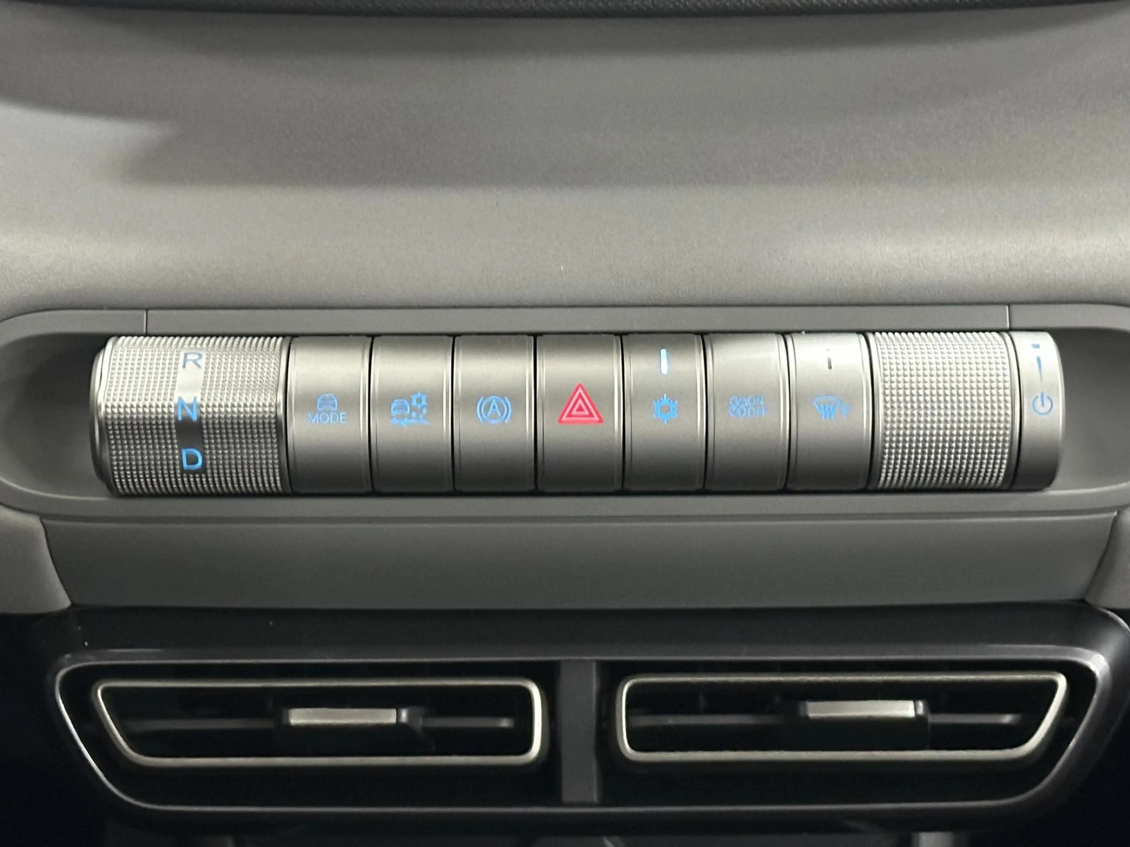 BYD Dolphin Surf Boost 43 kWh | Achteruitrijcamera | Apple carplay/ — photo 15