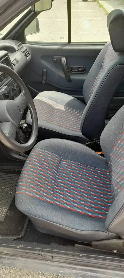 Volkswagen Polo 3p 1.0 CL cat., foto 5
