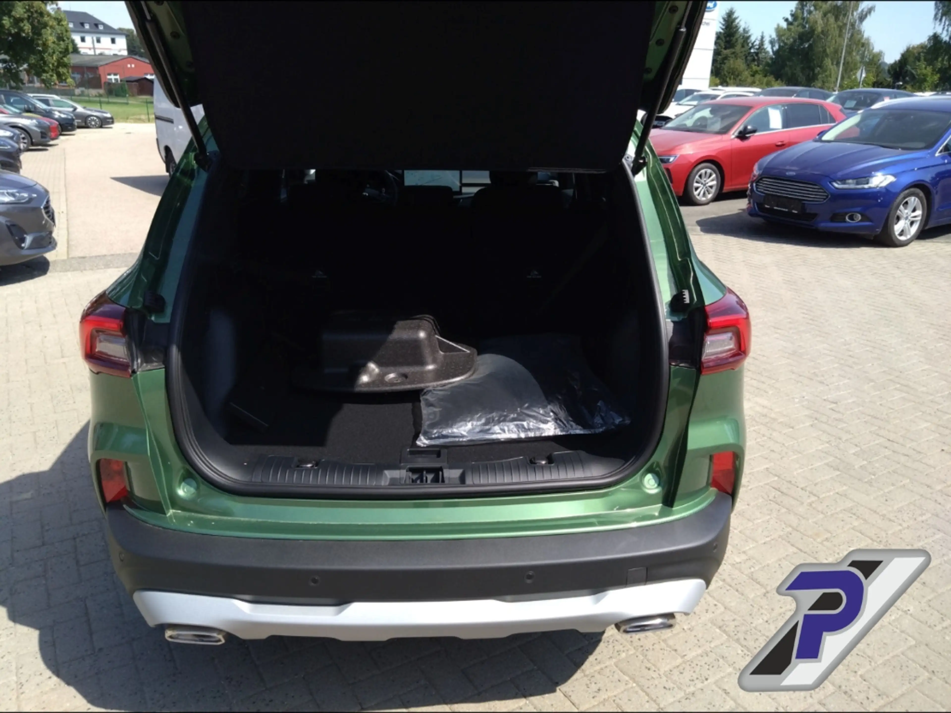 Ford Kuga Hybrid FHEV Active MATRIX-LED+HEAD-UP+WINTER-PAKET — photo 10