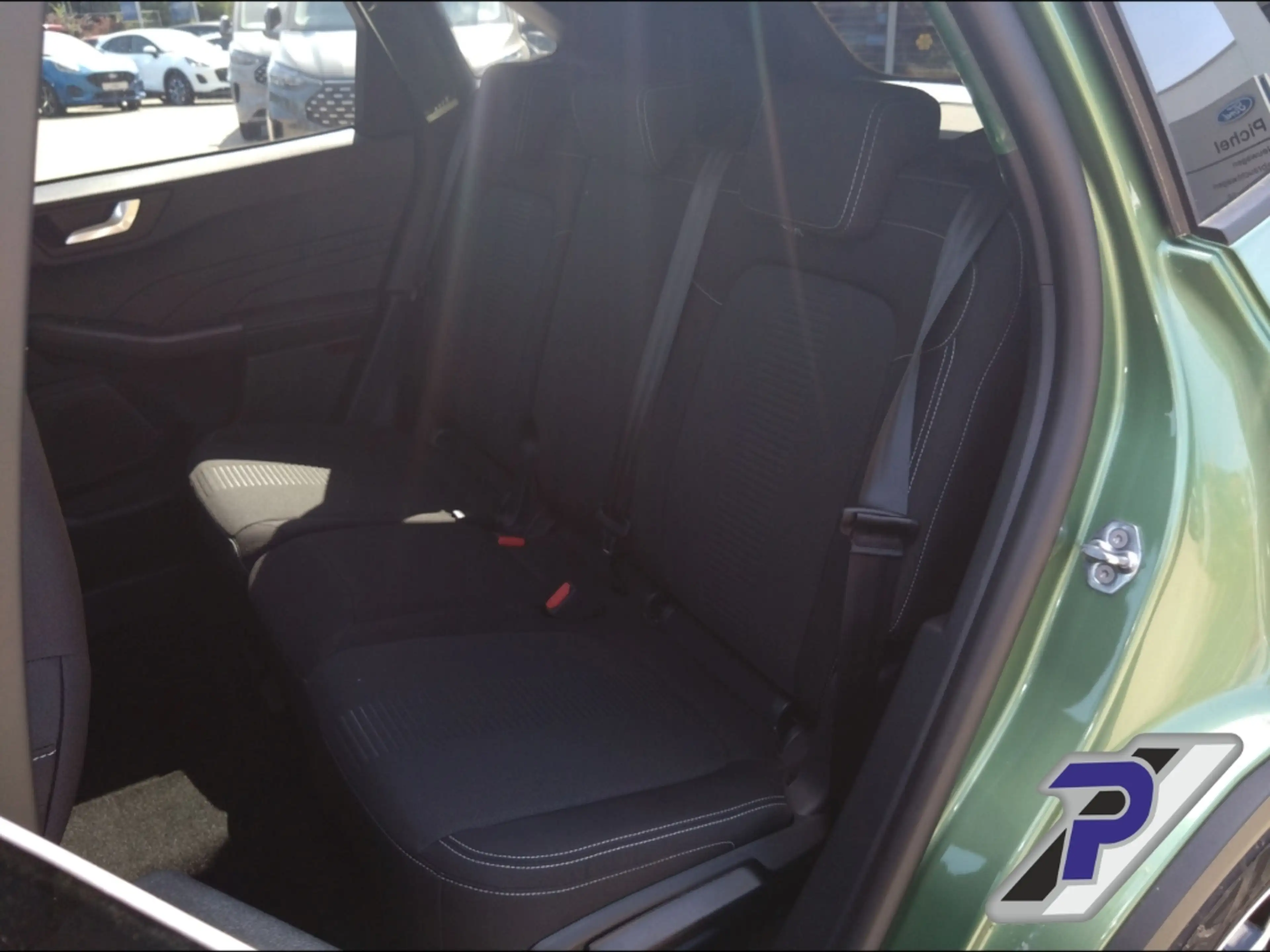 Ford Kuga Hybrid FHEV Active MATRIX-LED+HEAD-UP+WINTER-PAKET — photo 13