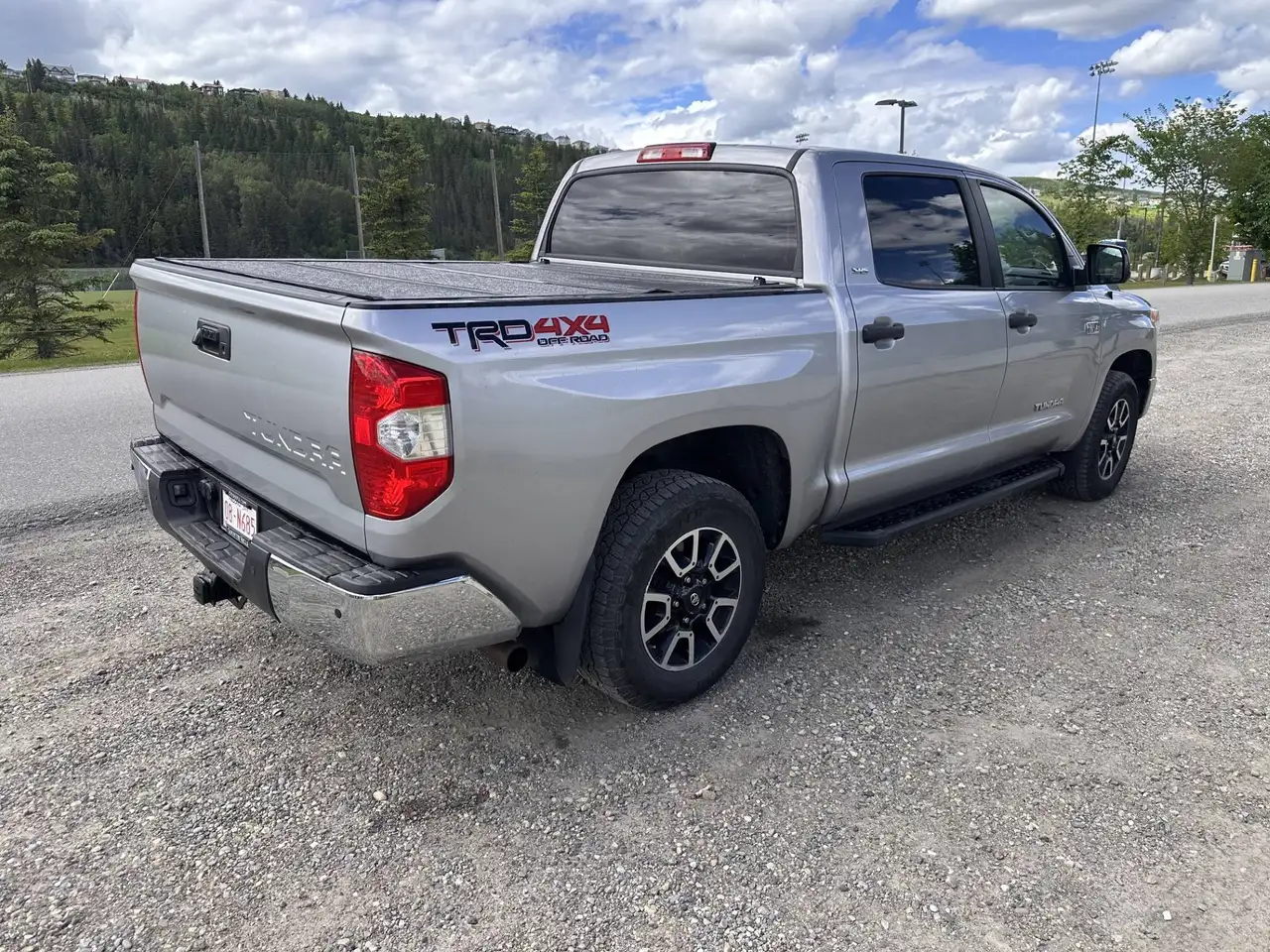 Toyota Tundra снимка Toyota Tundra
