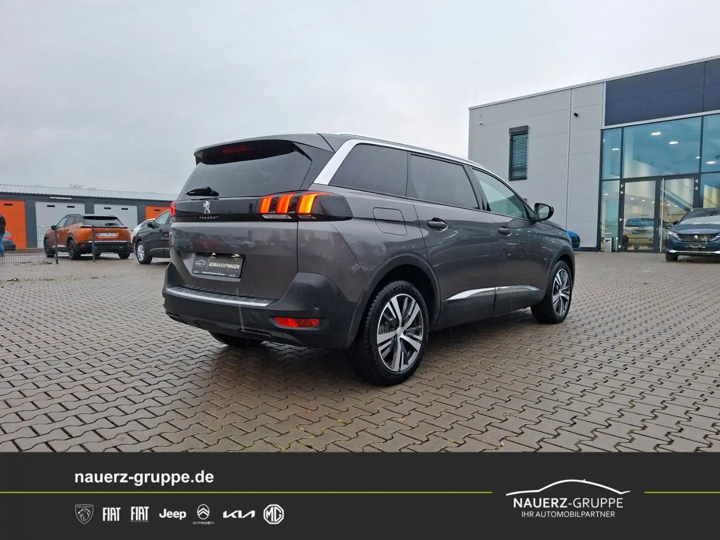 Peugeot 5008 Allure Pack 130 7 Sitze Gris - 2