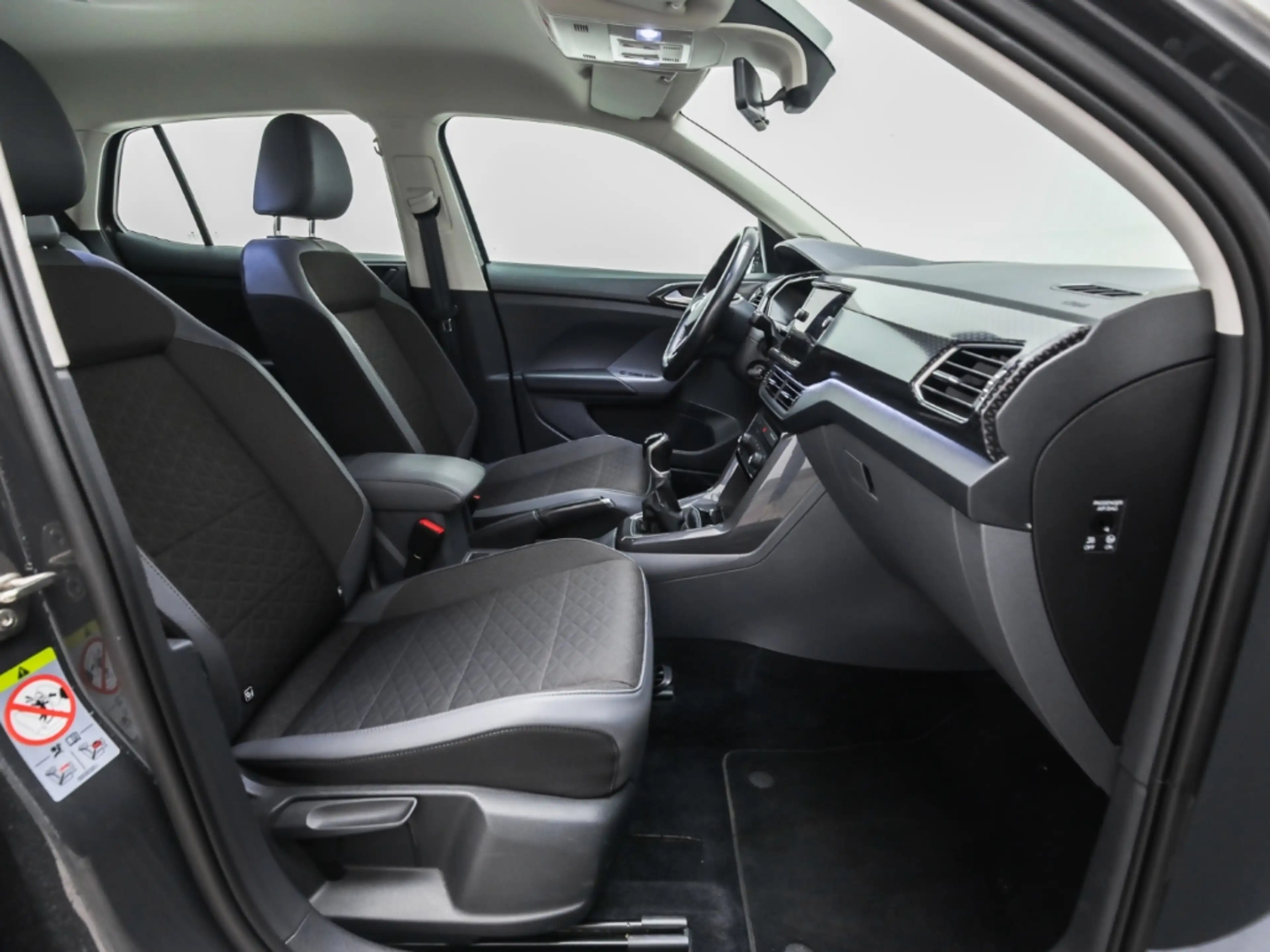 Volkswagen T-Cross 1.0 TSI Style Navi ACC LED — photo 11