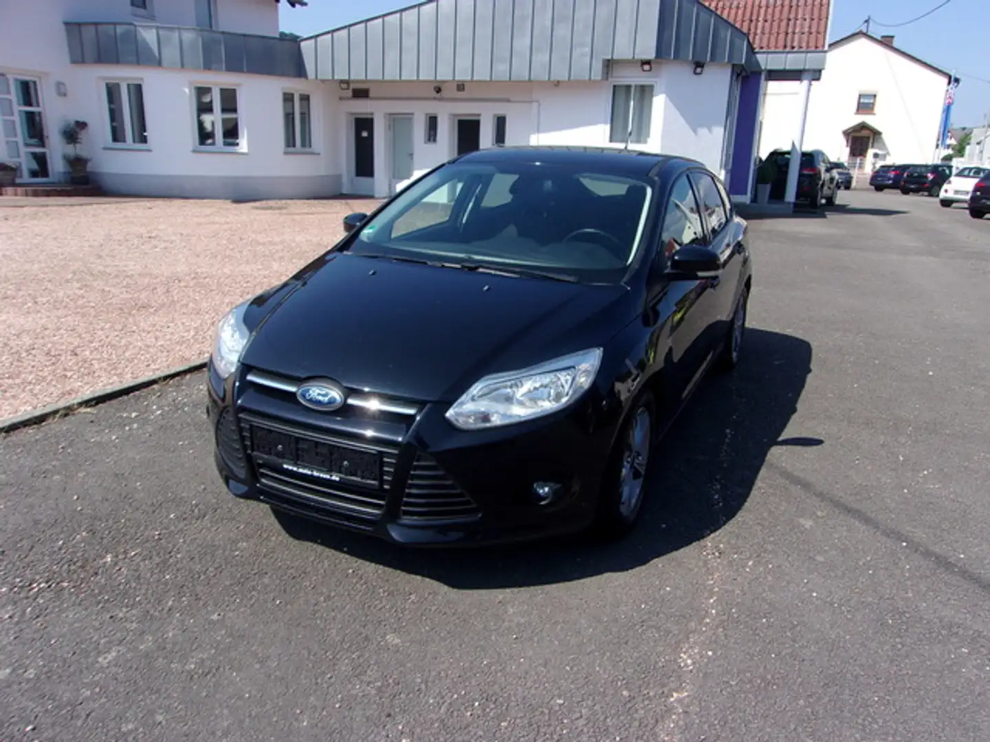 Ford Focus Klimaaut SHZ ALU PDC Noir - 2