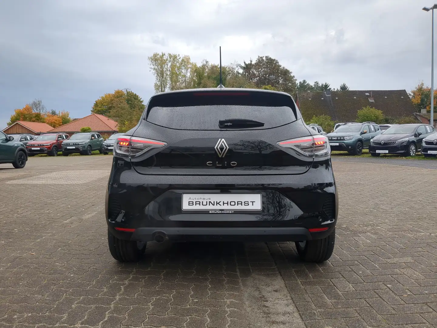 Renault Clio TCe 90 X-Tronic Evolution SHZ PDC+KLIMA+LED Schwarz - 2