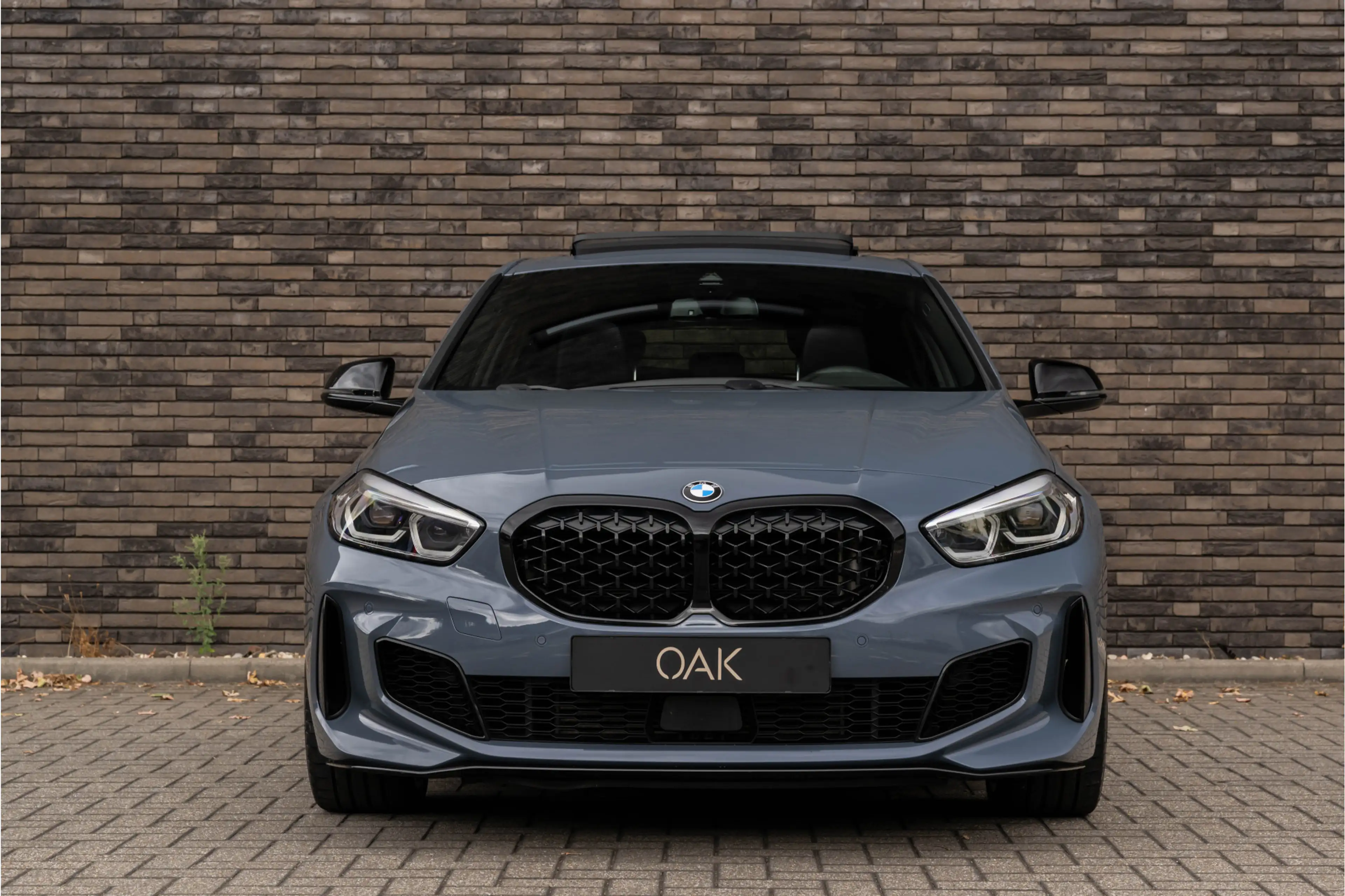 BMW 135 1-serie M135i xDrive | Live Cockpit | Panorama | L — photo 3
