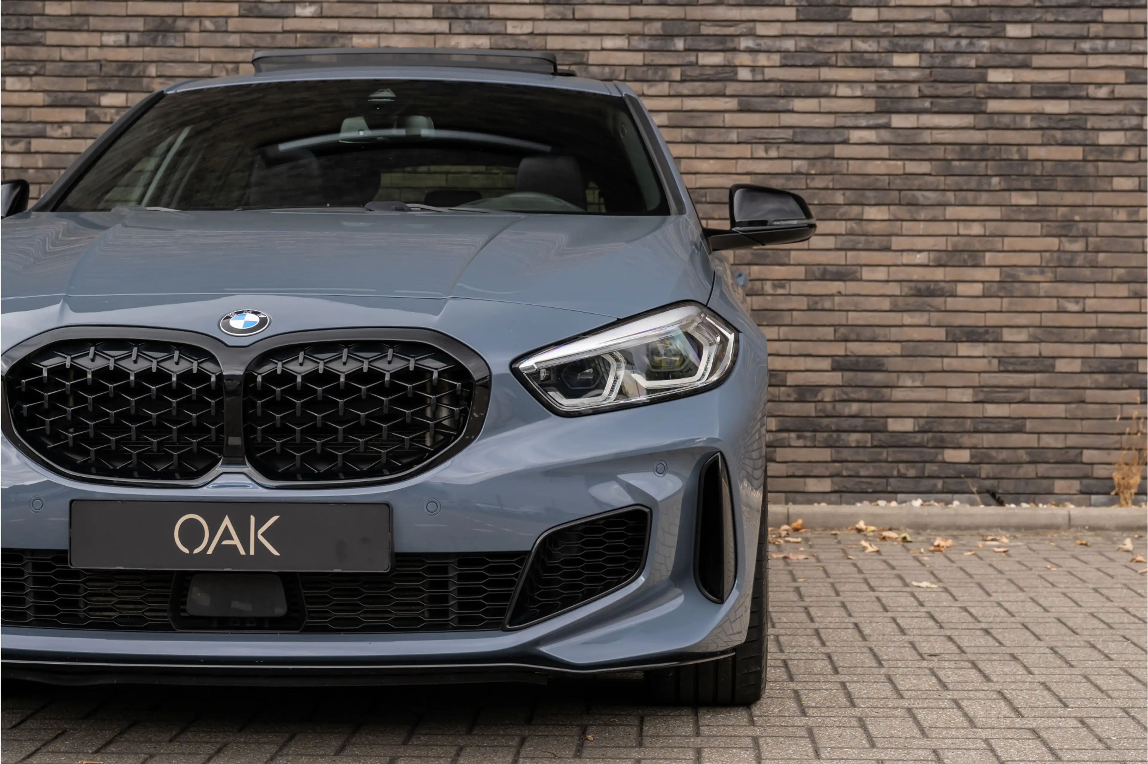 BMW 135 1-serie M135i xDrive | Live Cockpit | Panorama | L — photo 4