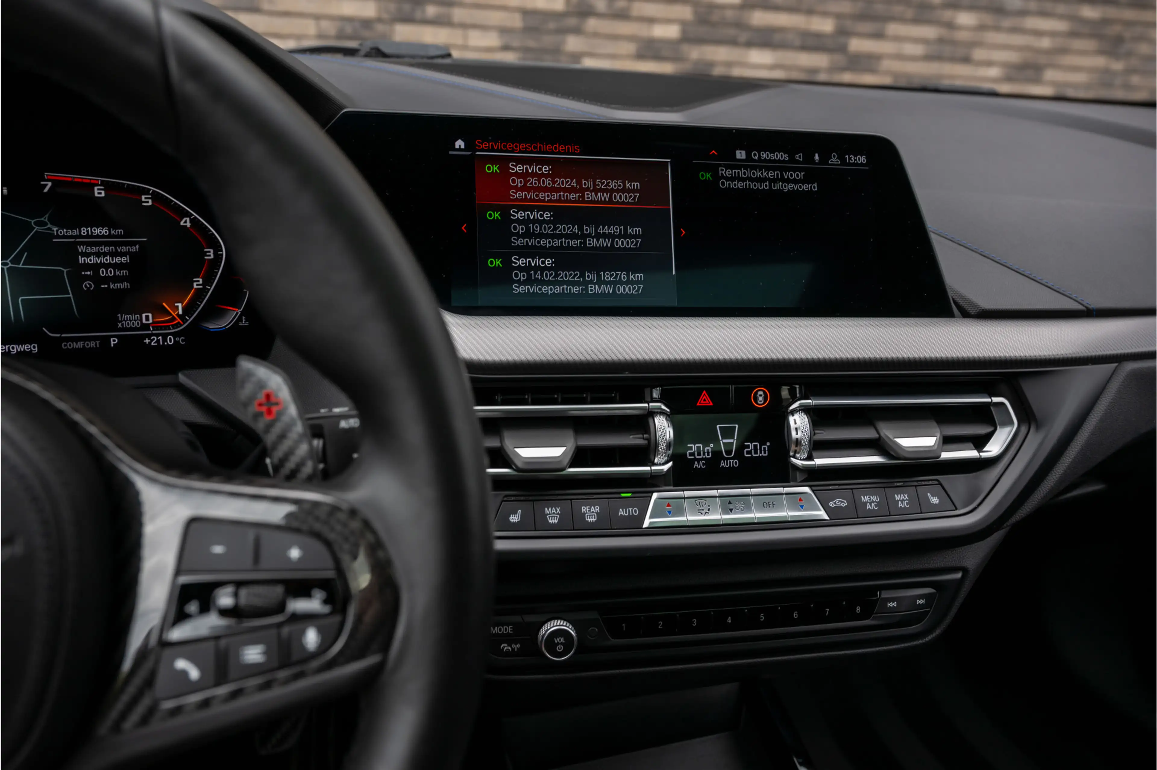 BMW 135 1-serie M135i xDrive | Live Cockpit | Panorama | L — photo 29