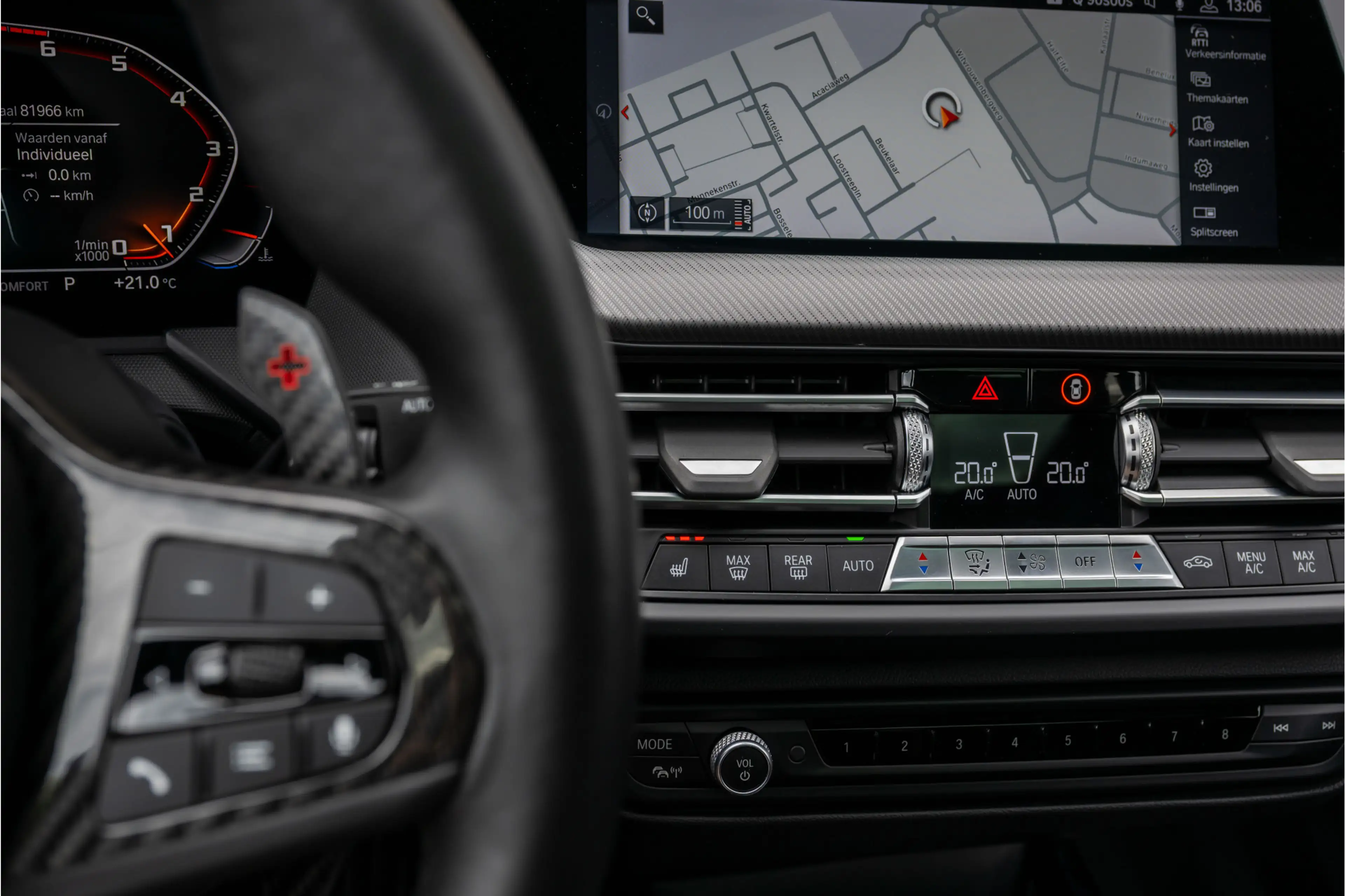 BMW 135 1-serie M135i xDrive | Live Cockpit | Panorama | L — photo 30