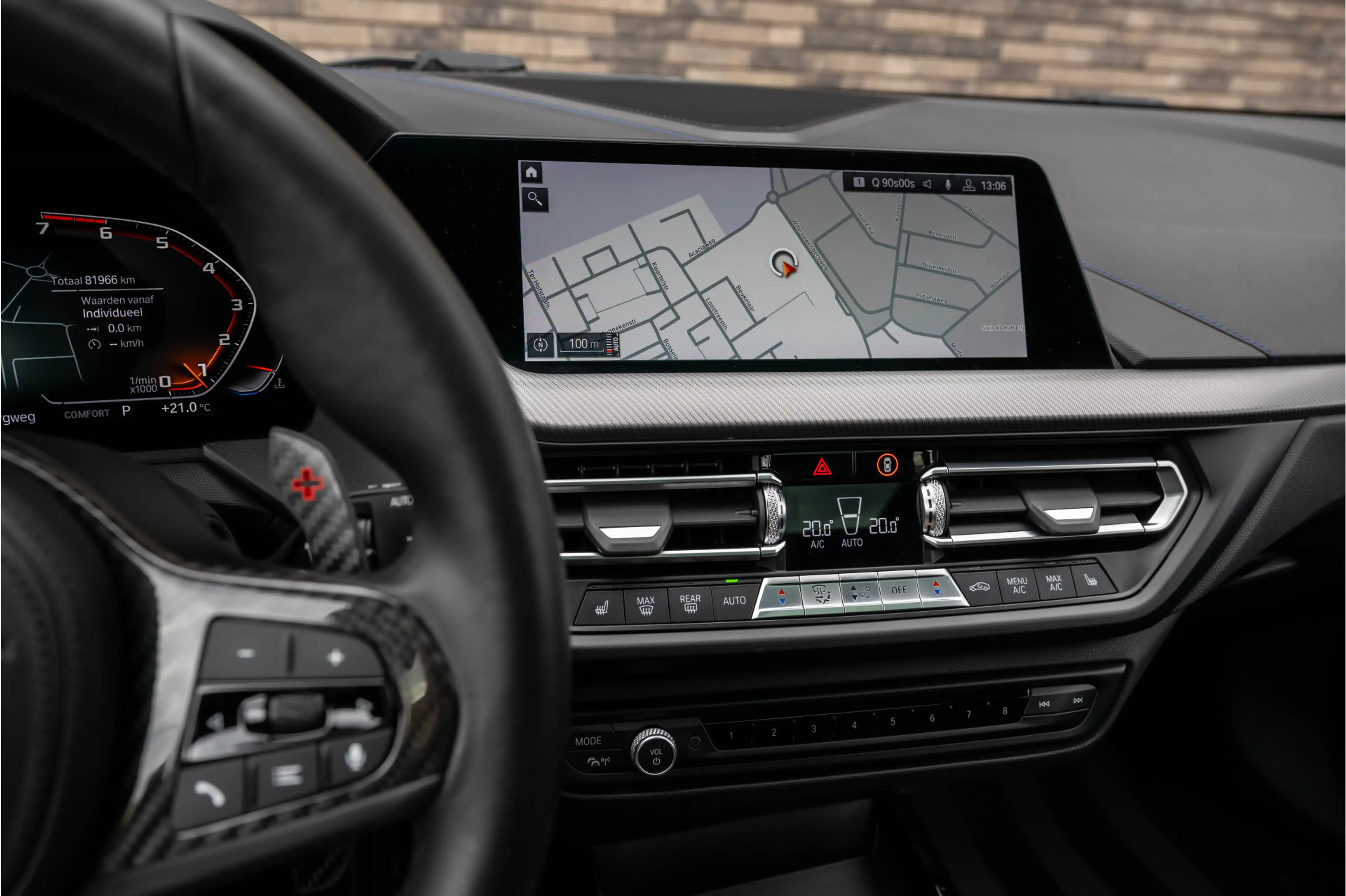 BMW 135 1-serie M135i xDrive | Live Cockpit | Panorama | L — photo 27