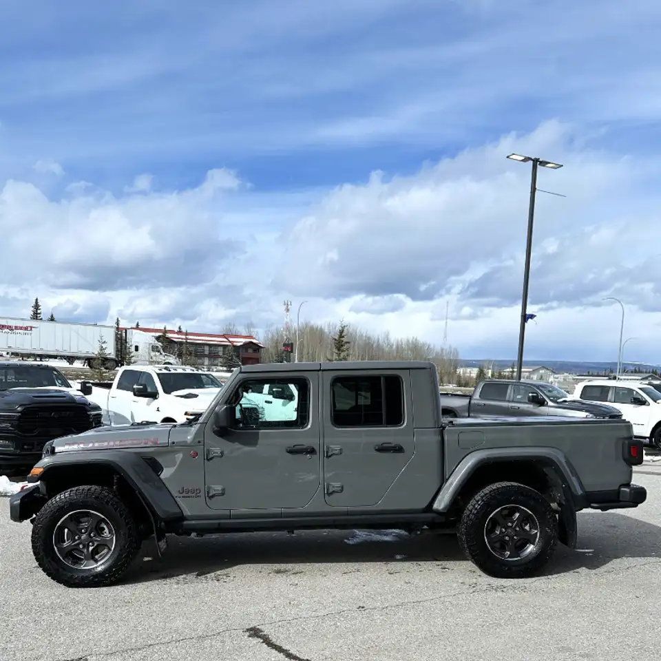 Jeep Gladiator снимка Jeep Gladiator