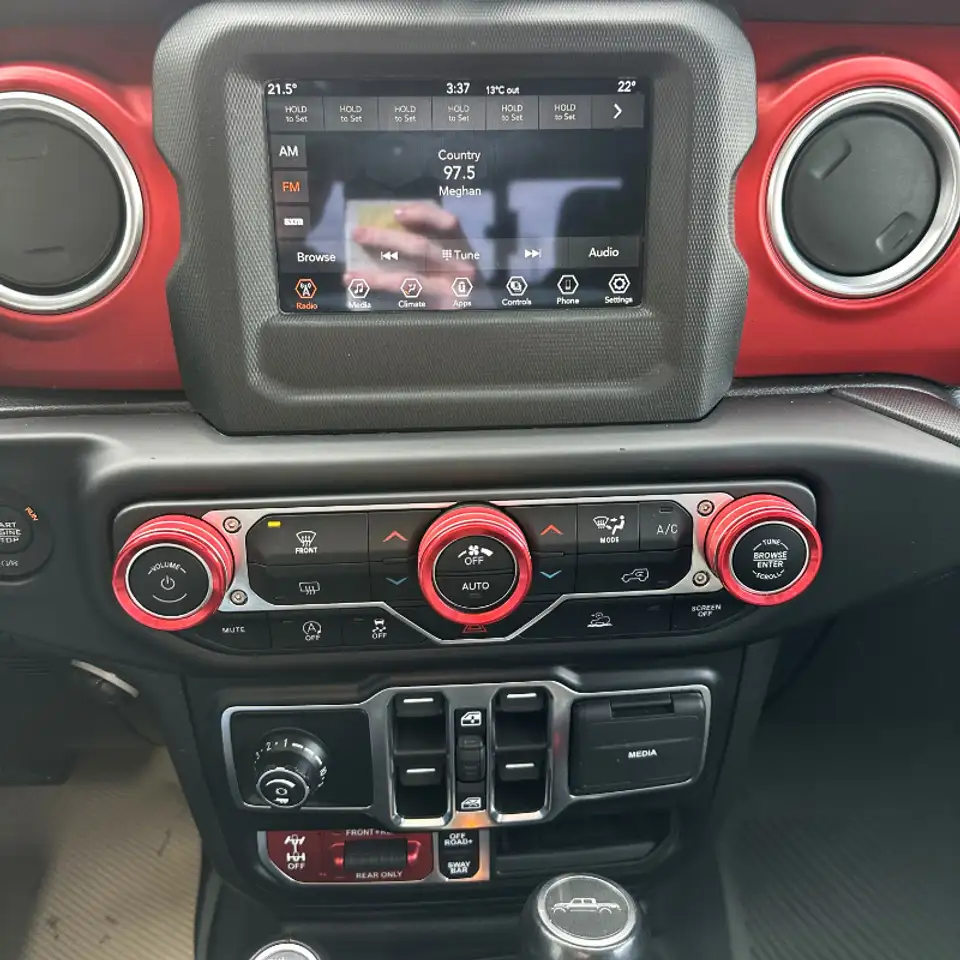 Jeep Gladiator снимка Jeep Gladiator