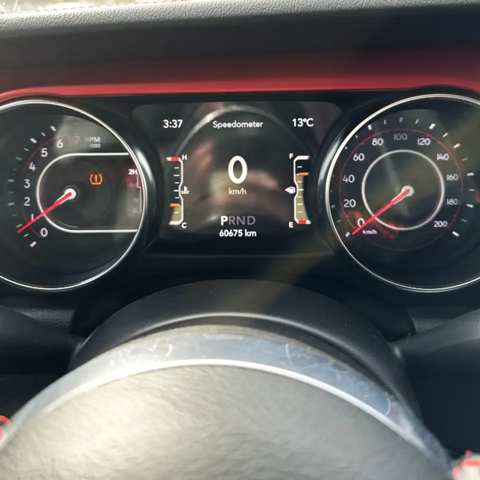 Jeep Gladiator снимка Jeep Gladiator