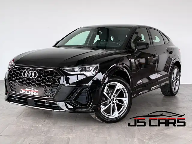 Audi Q3 main image