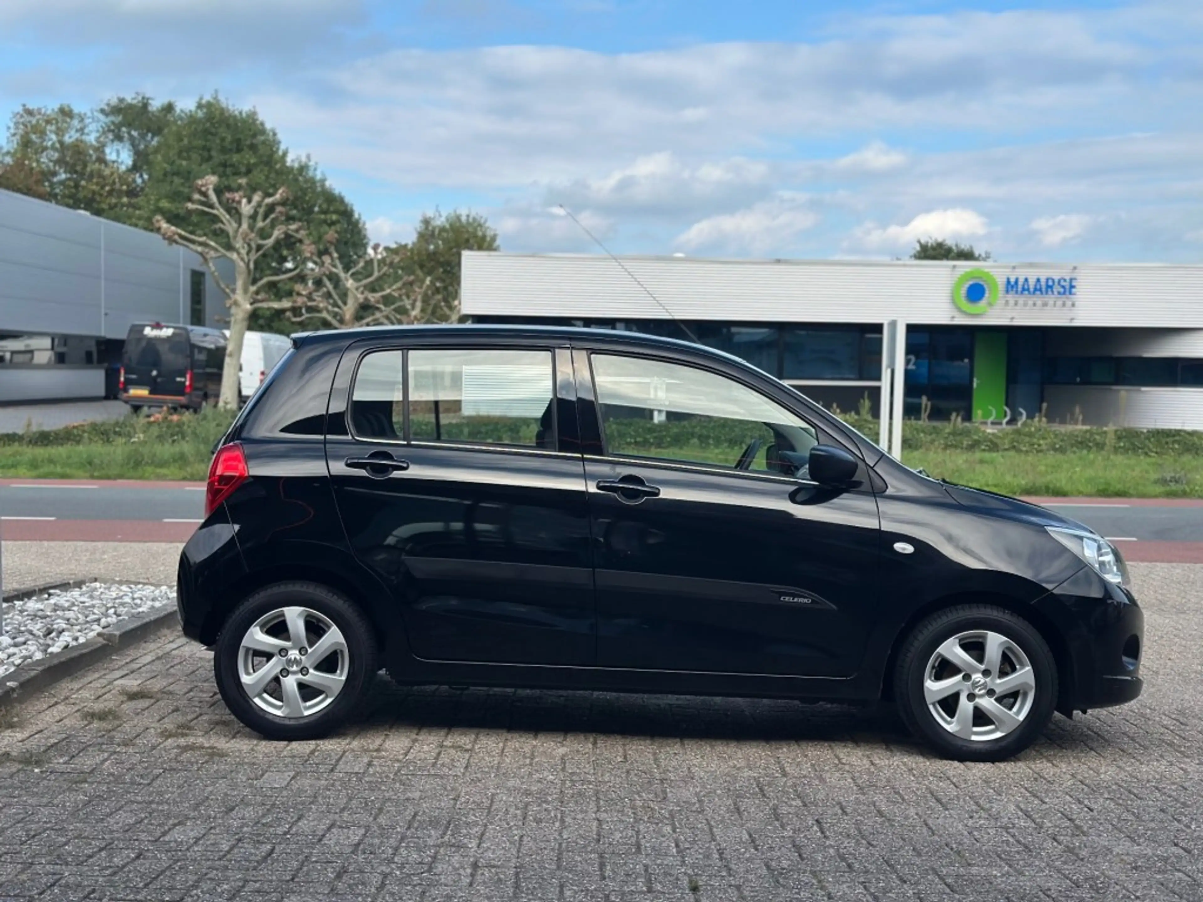 Suzuki Celerio 1.0 Comfort '' Airco - Elektrische ramen - Lichtme — photo 8