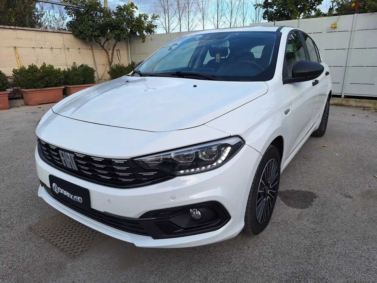 Fiat Tipo LIFE 1.6 MJT 130cv NAV+RETROCAM. Blanc - 1