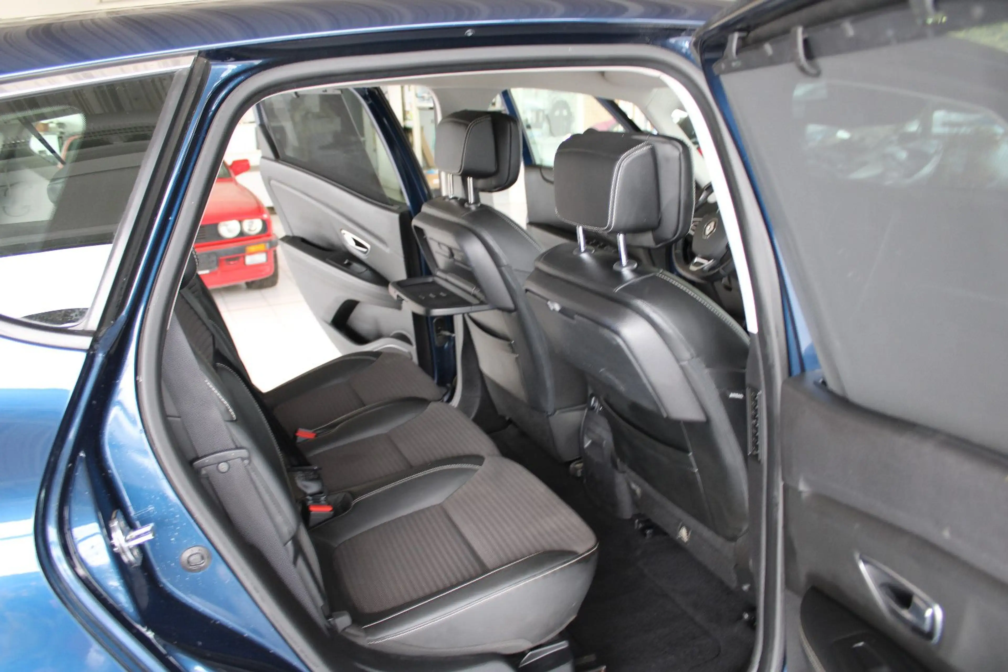 Renault Scenic IV KLIMA SITZHEIZUNG PDC TEMPOMAT — photo 11