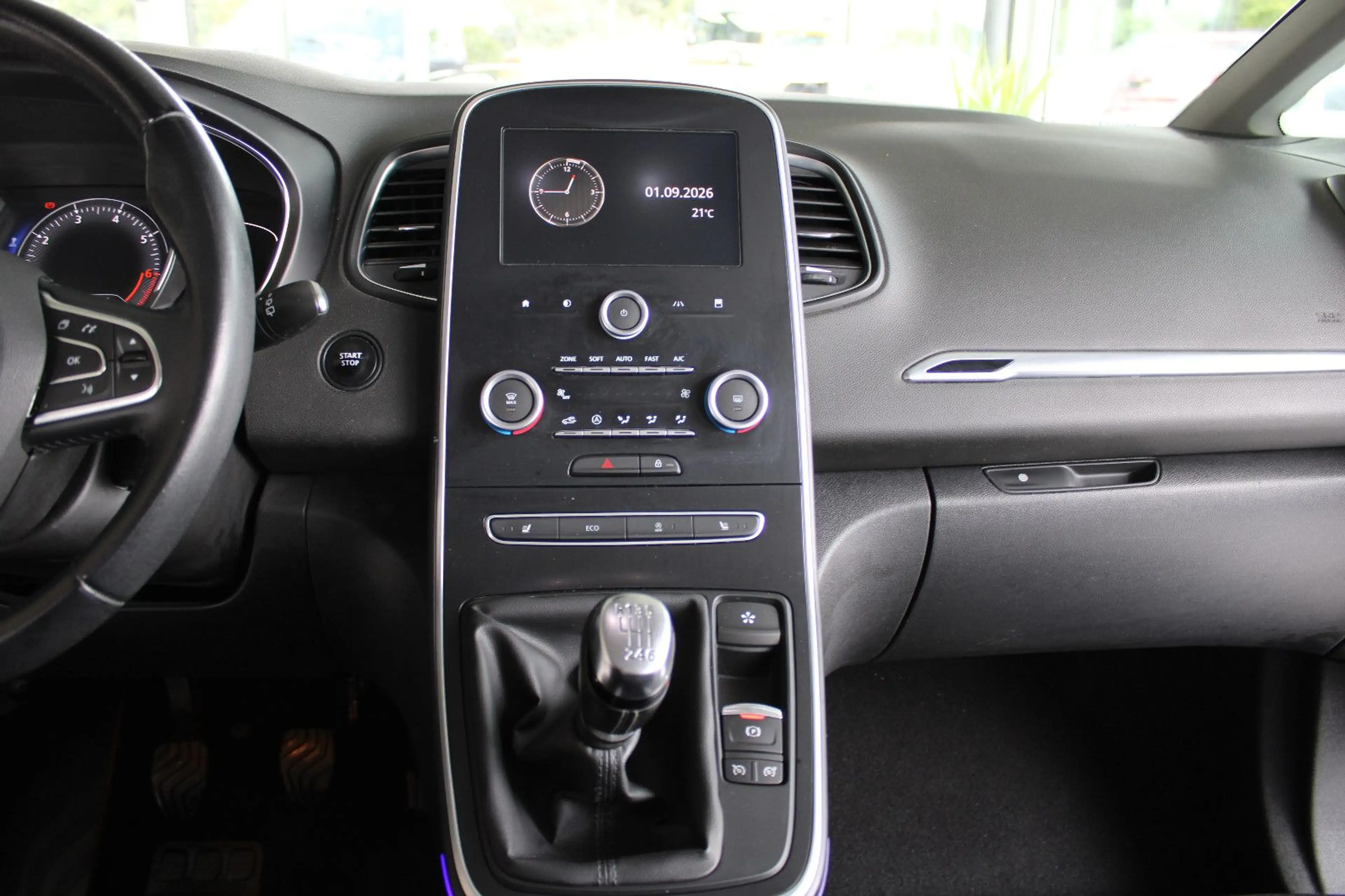 Renault Scenic IV KLIMA SITZHEIZUNG PDC TEMPOMAT — photo 14