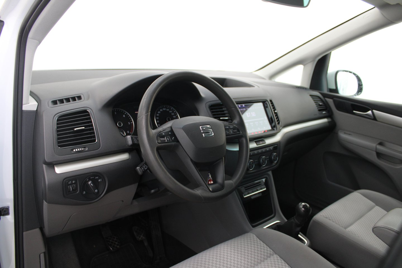 SEAT Alhambra Business TDI — photo 4
