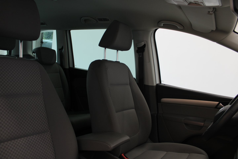 SEAT Alhambra Business TDI — photo 11