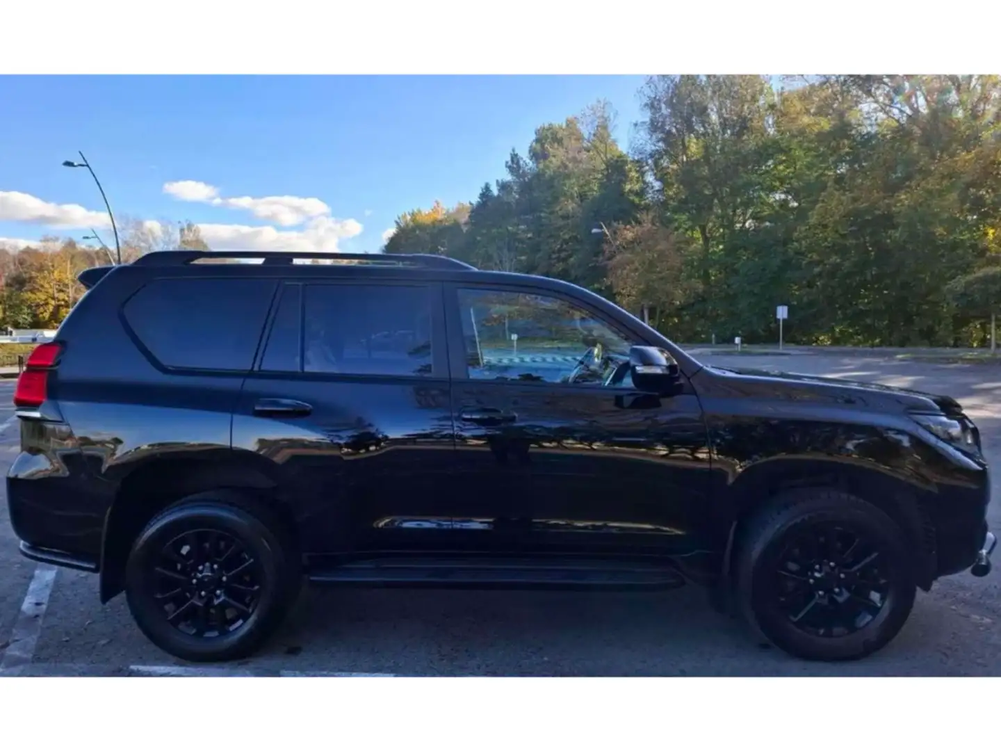 Toyota Land Cruiser Executive 2.8 D4-D LED Leder Navi Zwart - 2