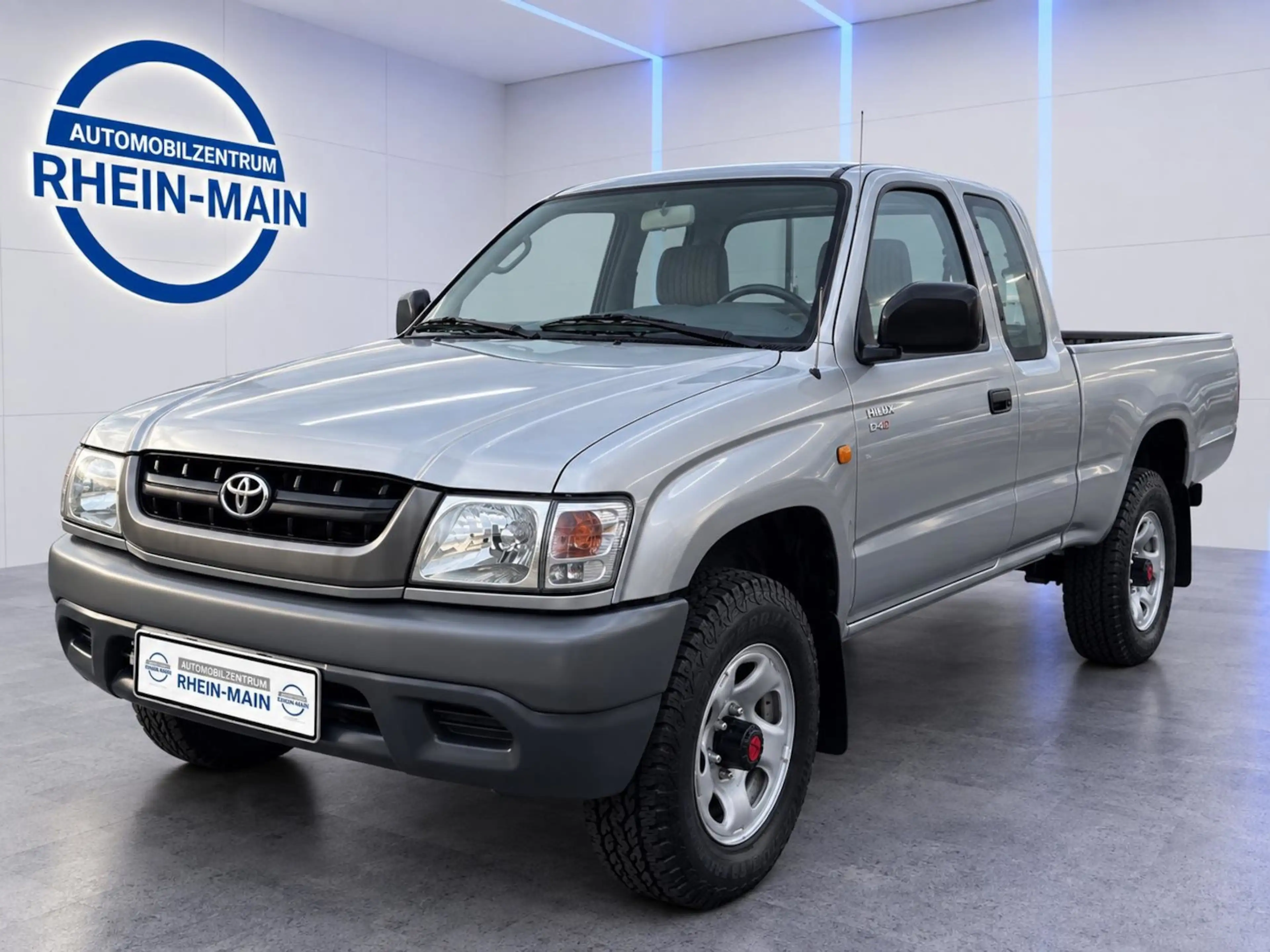 Toyota Hilux Xtra Cab4x4 Nur 25tsd. km! TOYOTA-Historie! DIFF L