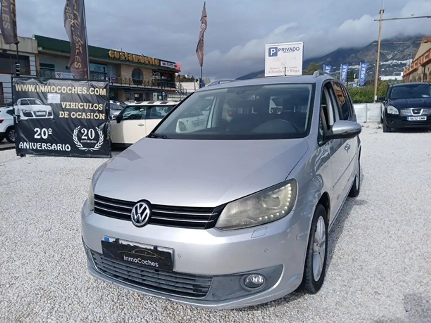 Volkswagen Touran 1.6TDI Advance 105 Gris - 1