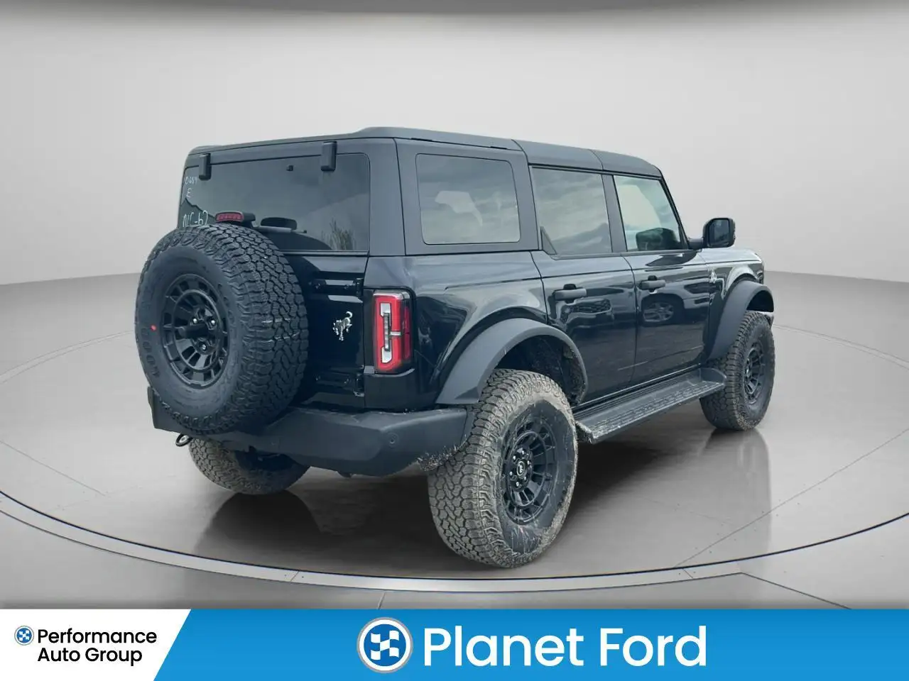 Ford Bronco снимка Ford Bronco