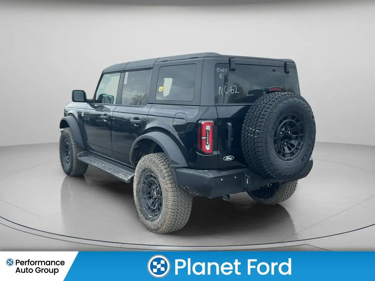 Ford Bronco снимка Ford Bronco