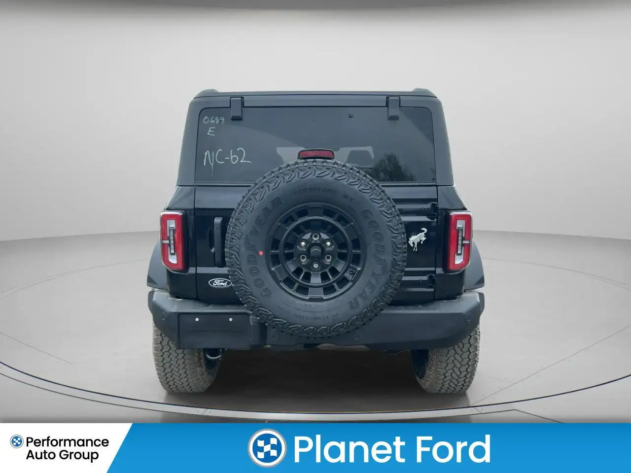 Ford Bronco снимка Ford Bronco