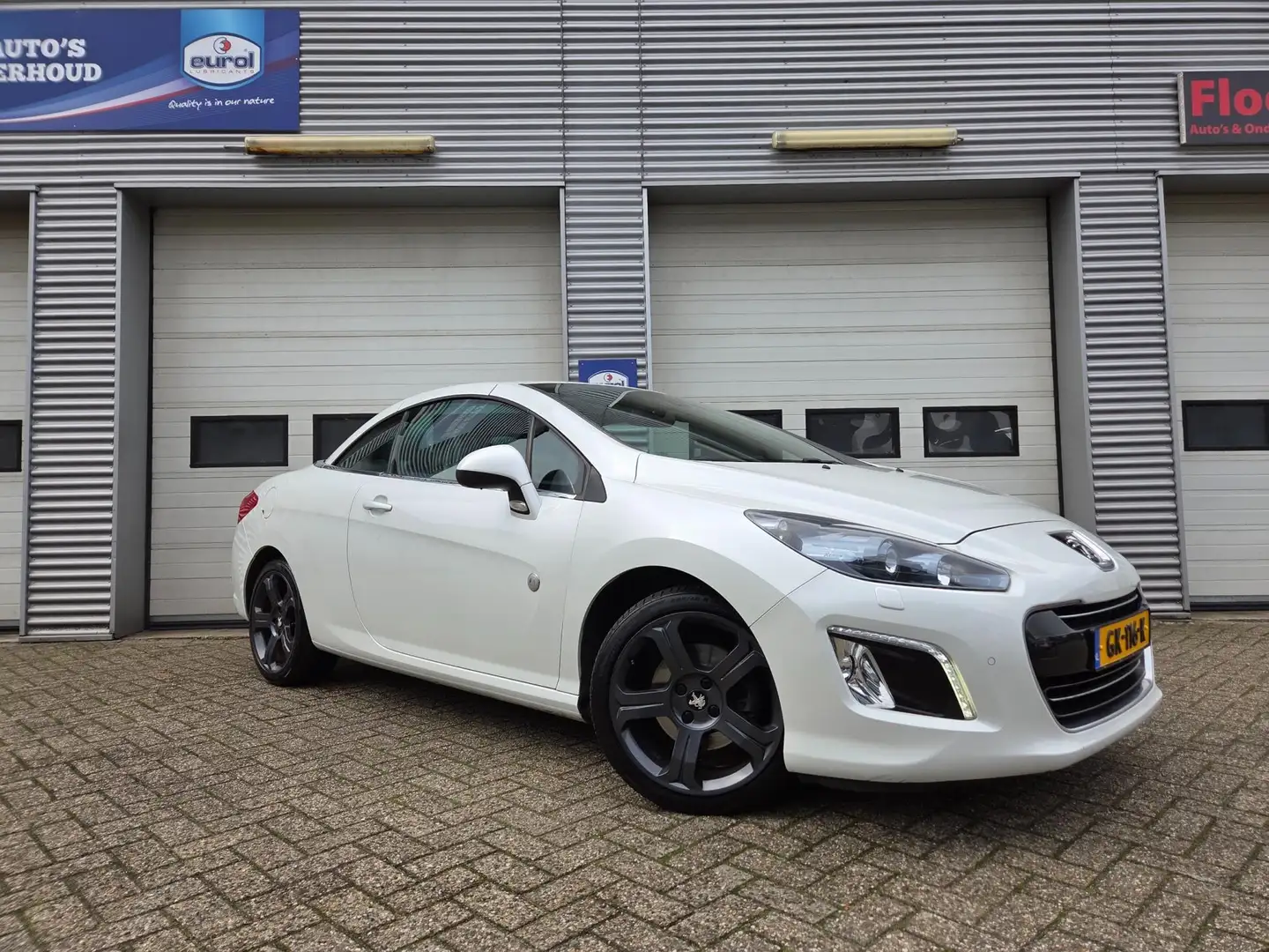 Peugeot 308 CC 1.6 Roland Garros Blanc - 2