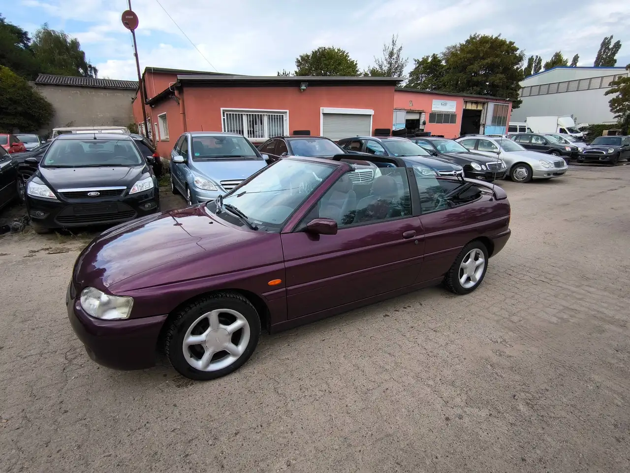 Ford Escort 1.8 16V XR3i / Tüv NEU/ Oldtimer/2. Hand/ elekt. Verdeck, foto 12