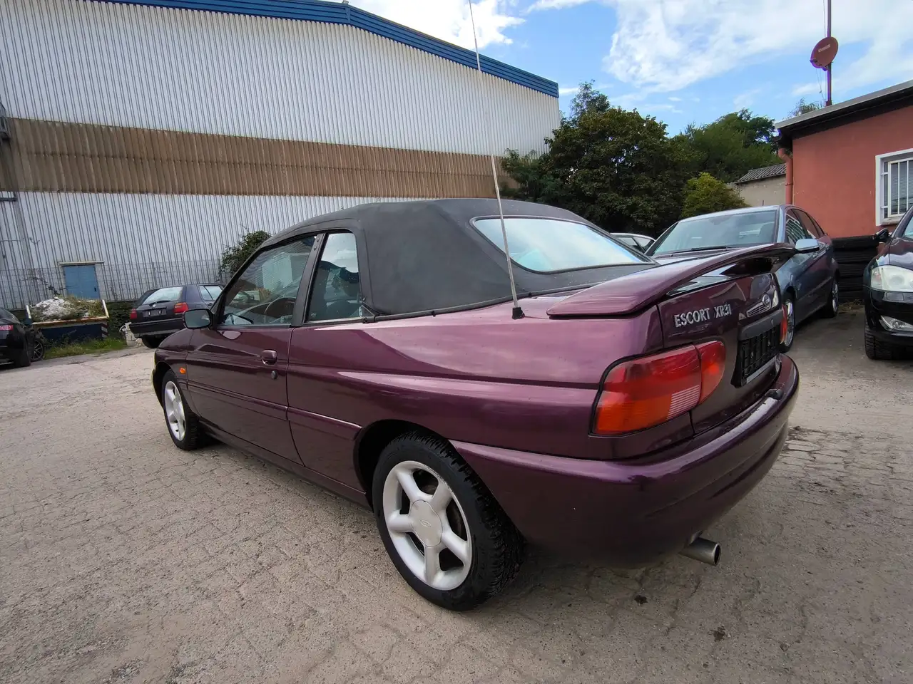 Ford Escort 1.8 16V XR3i / Tüv NEU/ Oldtimer/2. Hand/ elekt. Verdeck, foto 7