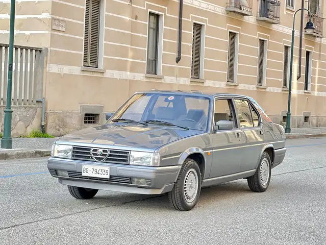 Alfa Romeo 90 2.0 Iniezione Benz 128cv Aria Condizionata-Spoiler