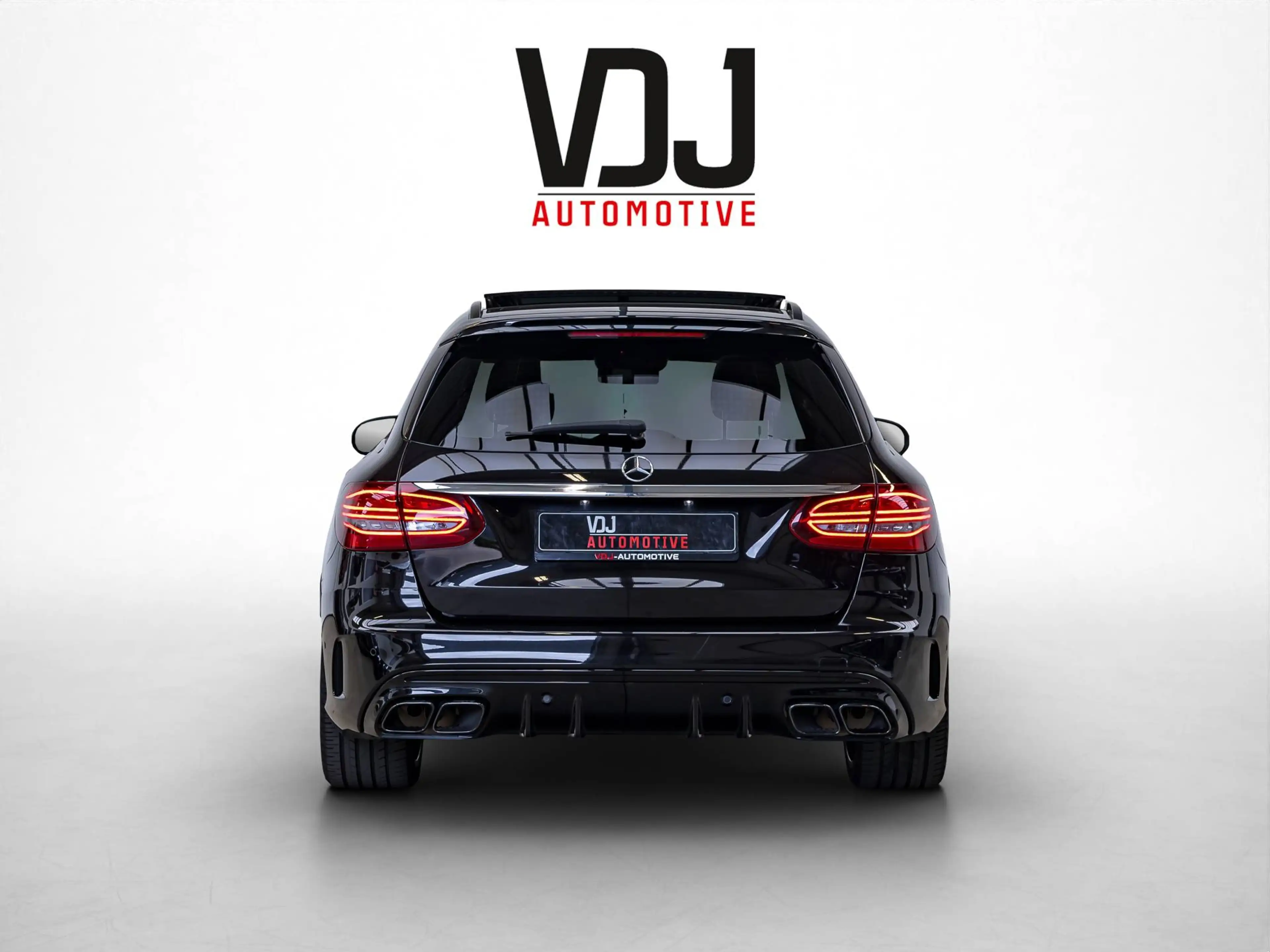 Mercedes-Benz C 63 AMG GARANTIE|AMG|LICHTE-VRACHT|PANO|ZETELVERWARMING|ACC|LA|SFEERVERLICHTING|CAMERA|KEYLESS| — photo 4
