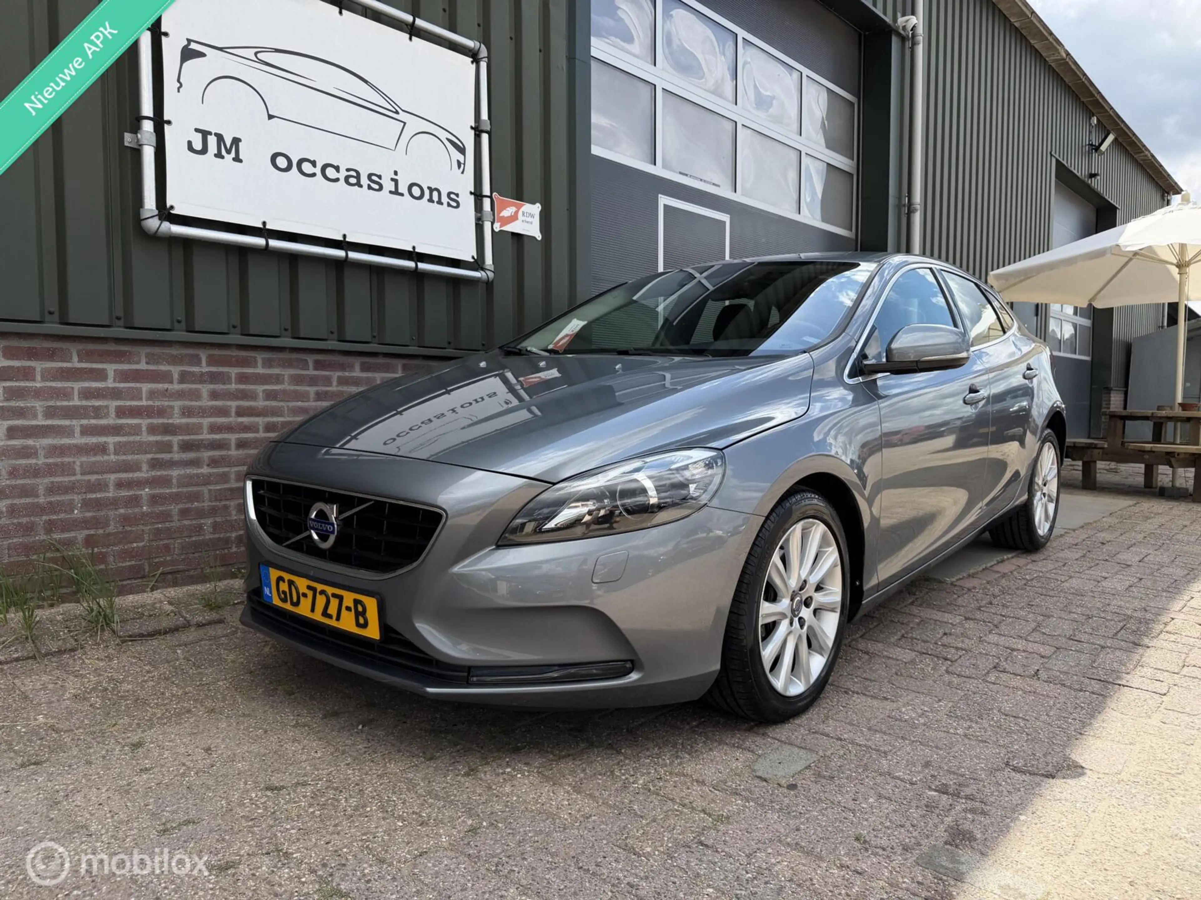 Volvo V40 2.0 T5 Momentum|Clima|Cruise|Xenon|PDC|PDC|245 PK| — photo 5