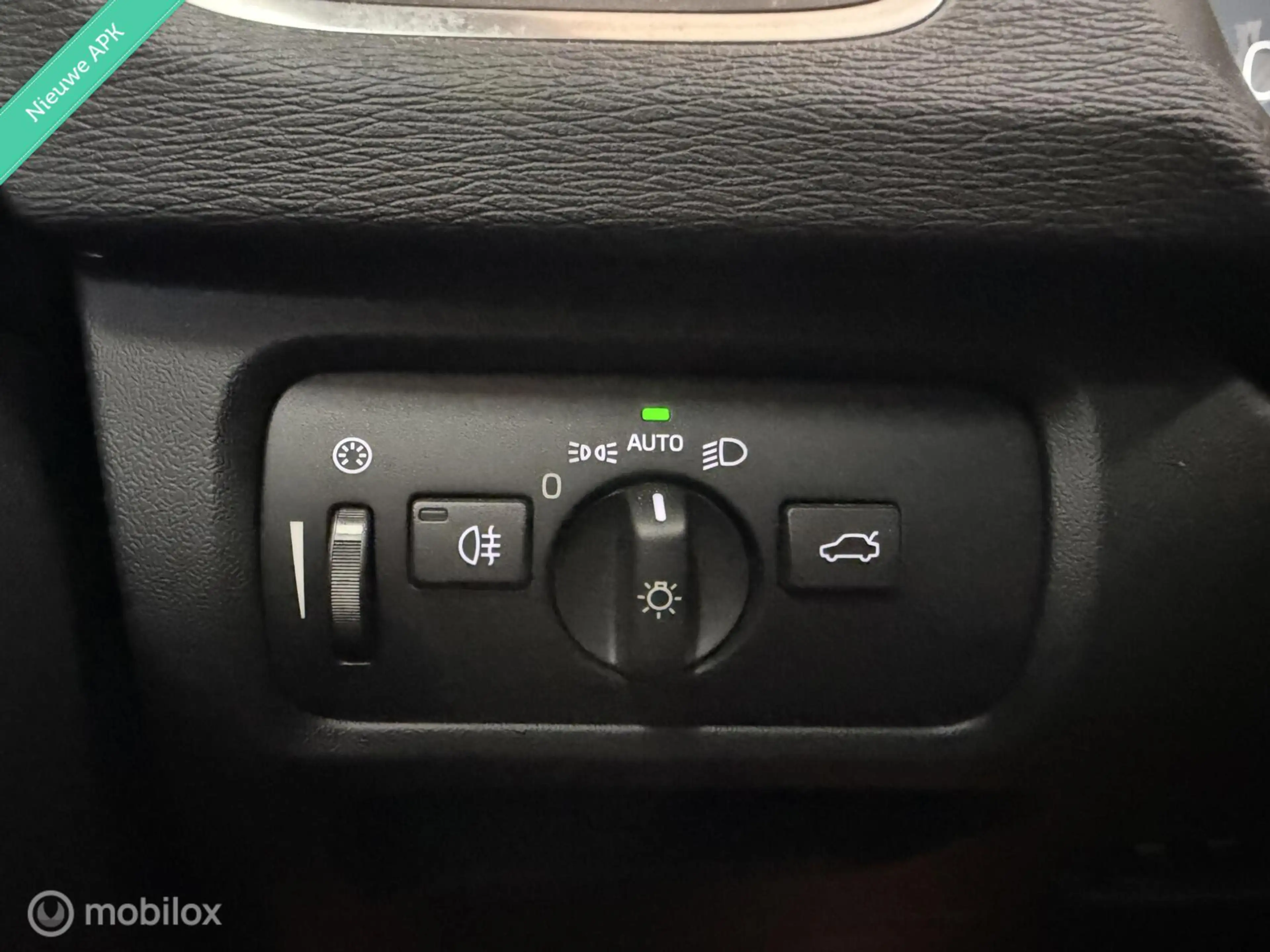 Volvo V40 2.0 T5 Momentum|Clima|Cruise|Xenon|PDC|PDC|245 PK| — photo 12